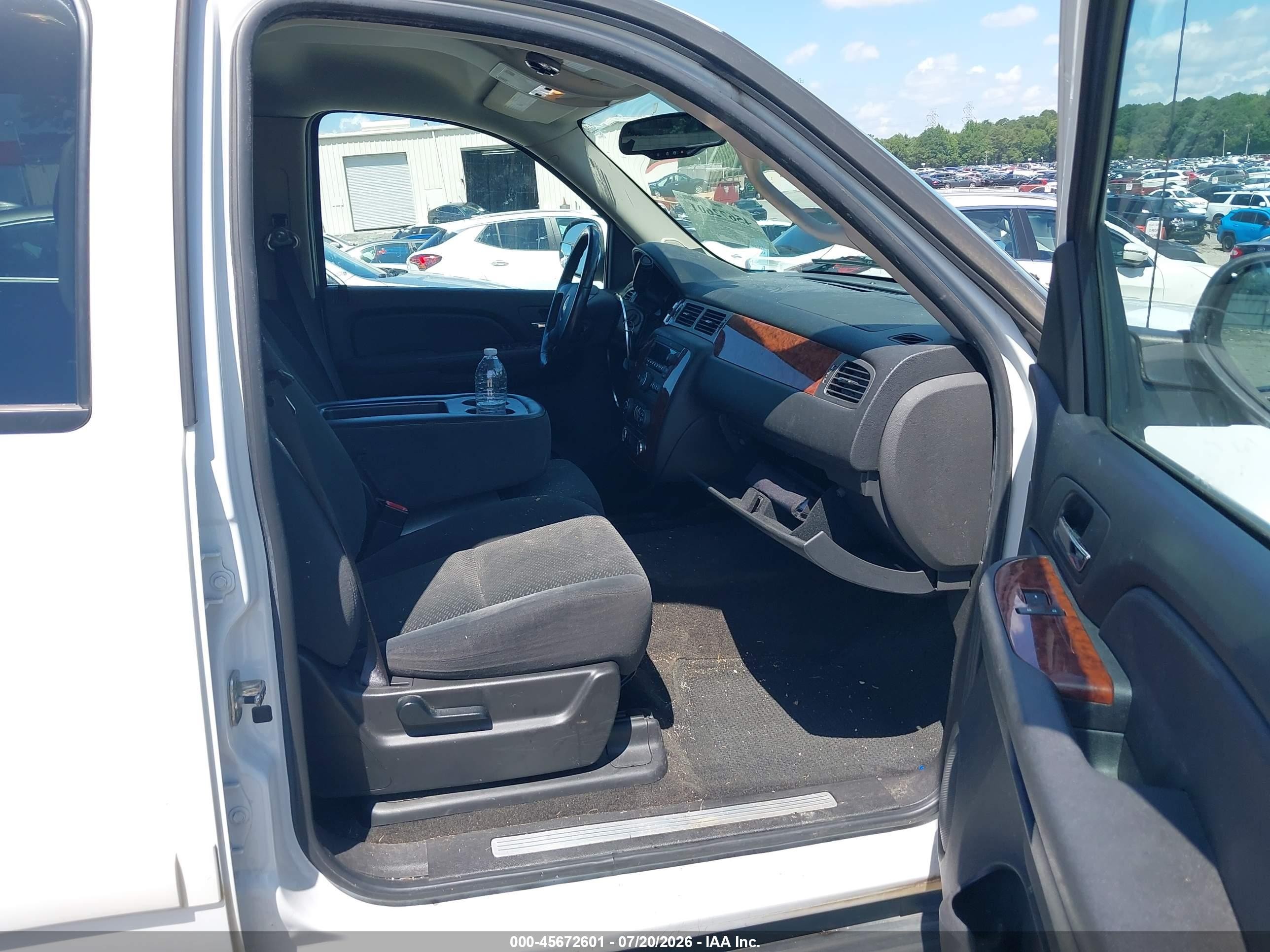 2007 Chevrolet Avalanche 1500 Lt White vin: 3GNEC12057G212566