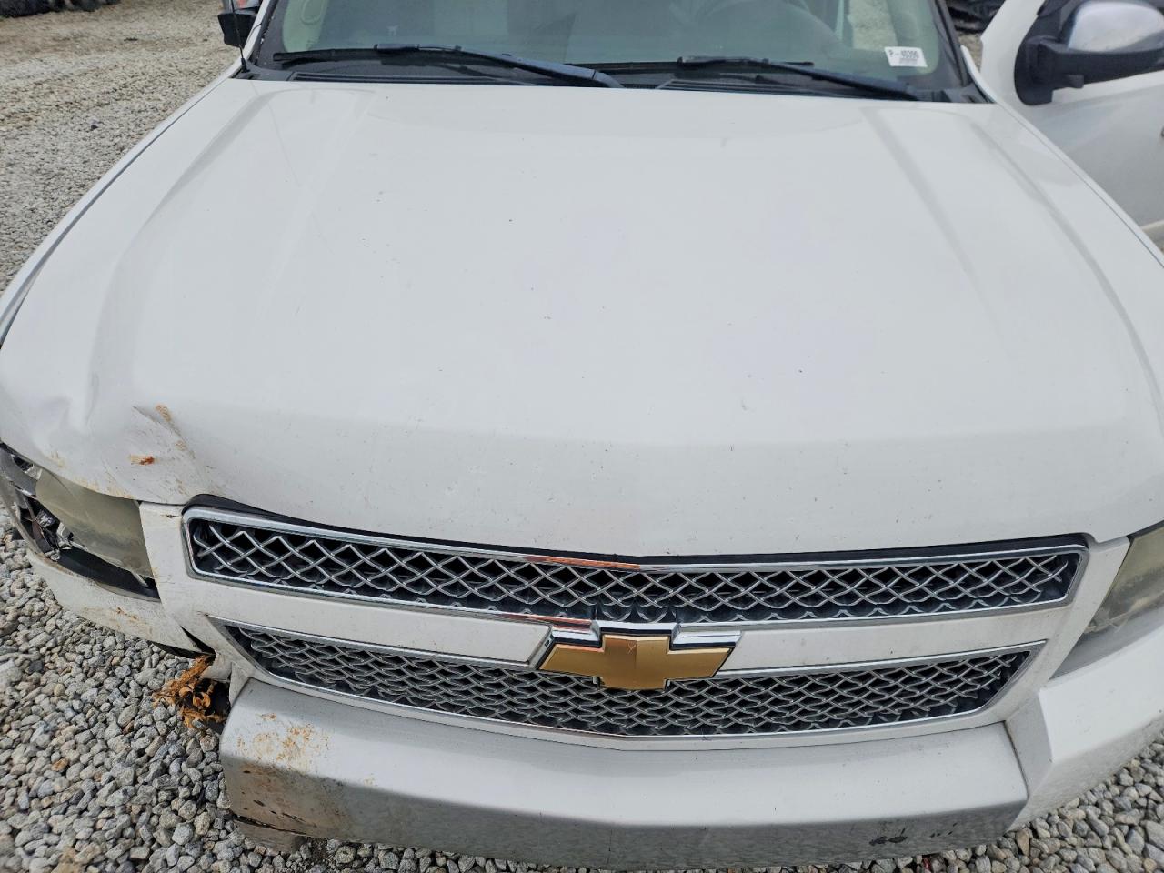 2008 Chevrolet Avalanche C1500 Белый vin: 3GNEC12058G123825