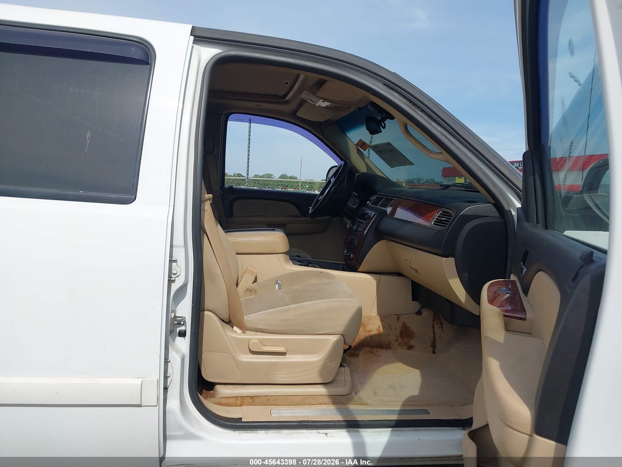 2007 Chevrolet Avalanche 1500 Lt White vin: 3GNEC12067G208073