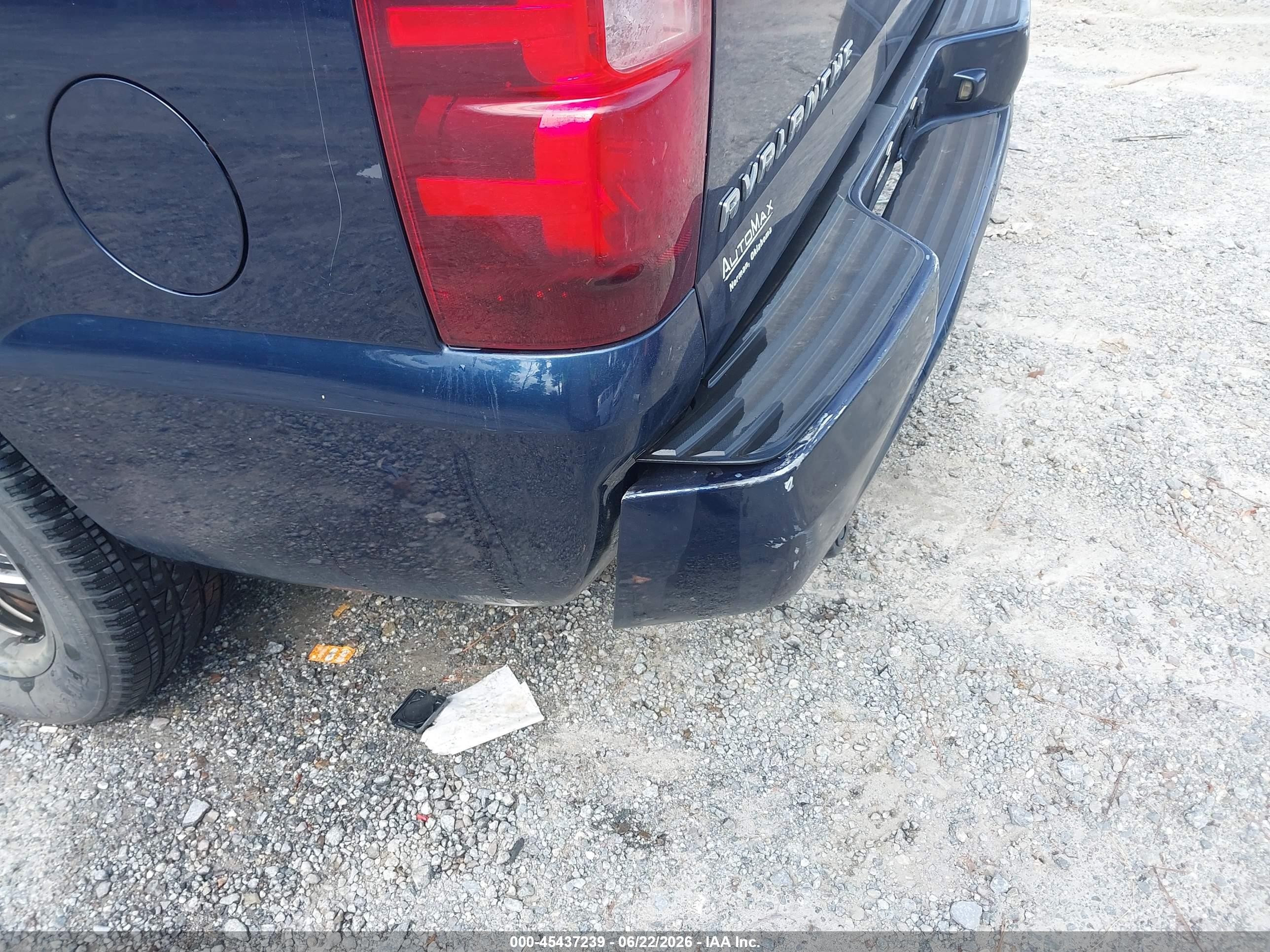 2008 Chevrolet Avalanche 1500 Ls Dark Blue vin: 3GNEC12078G147334