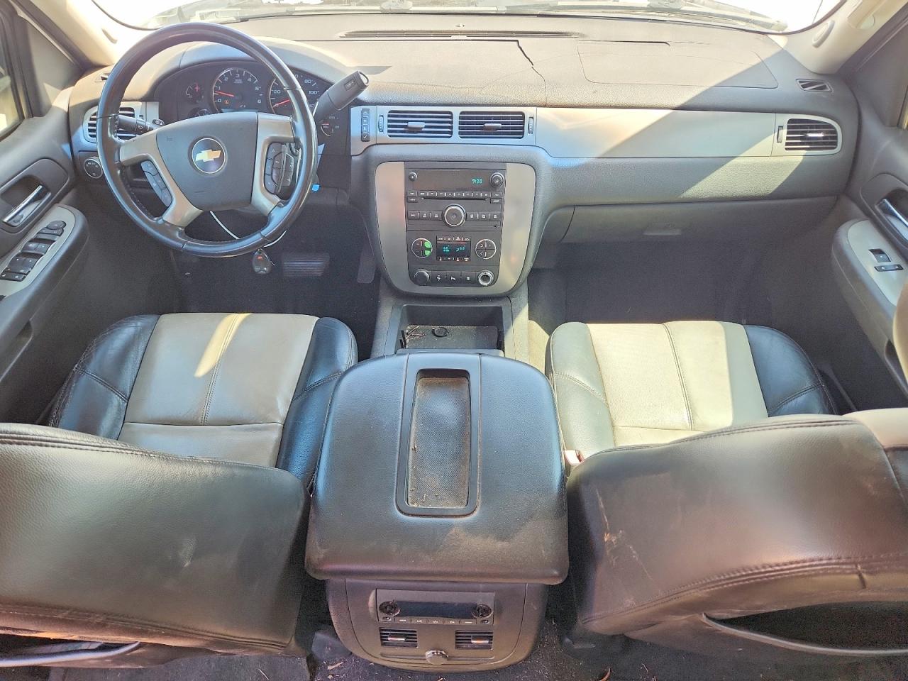 2008 Chevrolet Avalanche C1500 White vin: 3GNEC12078G294916