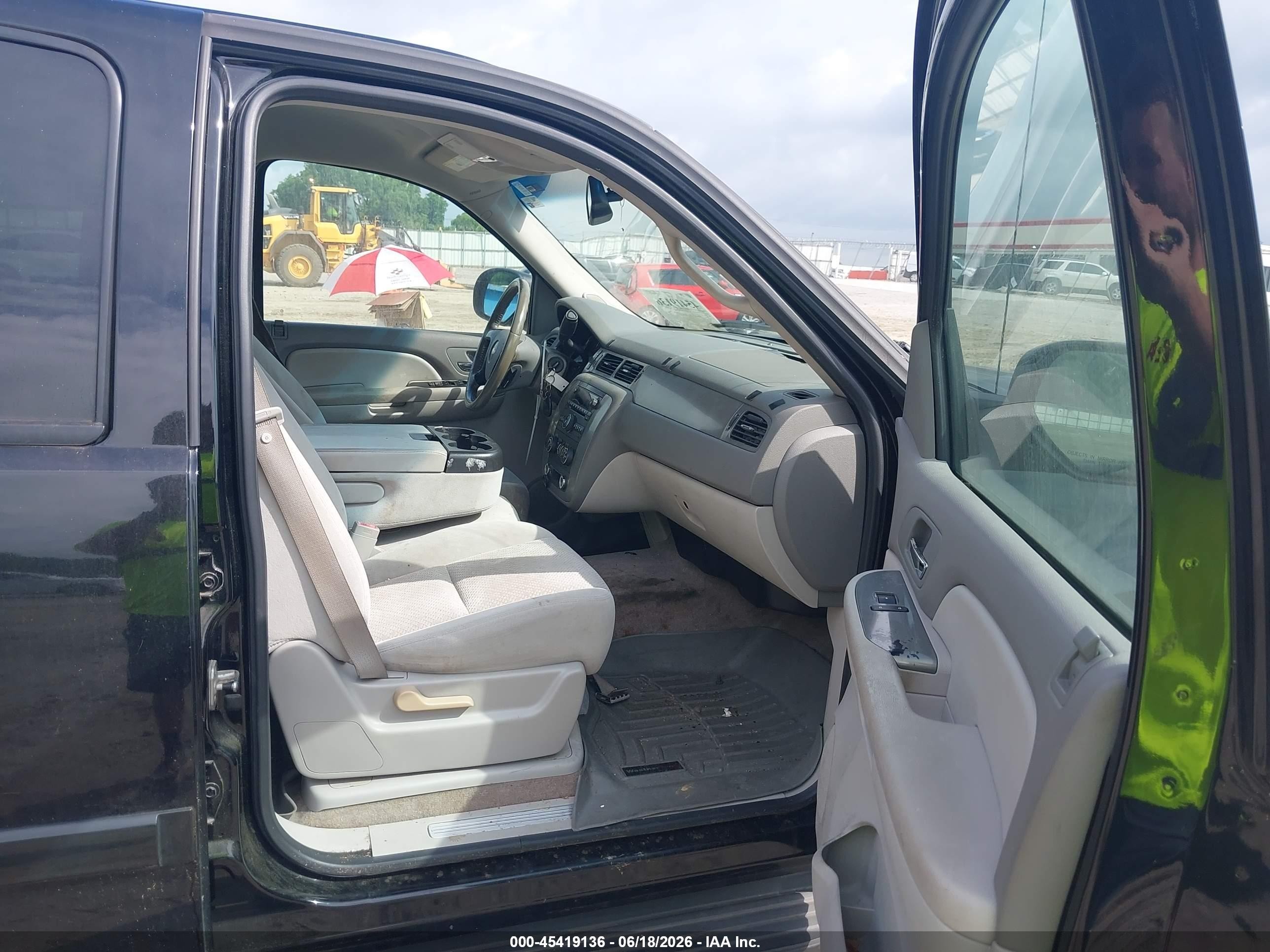 2008 Chevrolet Avalanche 1500 Ls Черный vin: 3GNEC12088G306992