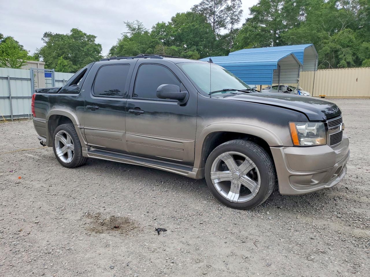2007 Chevrolet Avalanche C1500 Two Tone vin: 3GNEC12097G302240