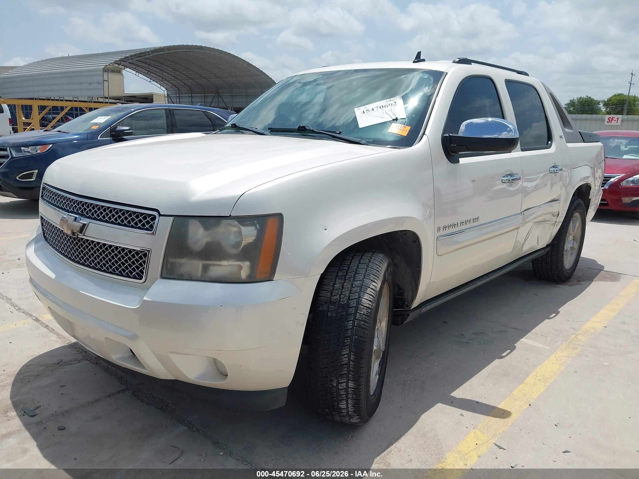 2008 Chevrolet Avalanche 1500 Ltz White vin: 3GNEC12098G254370