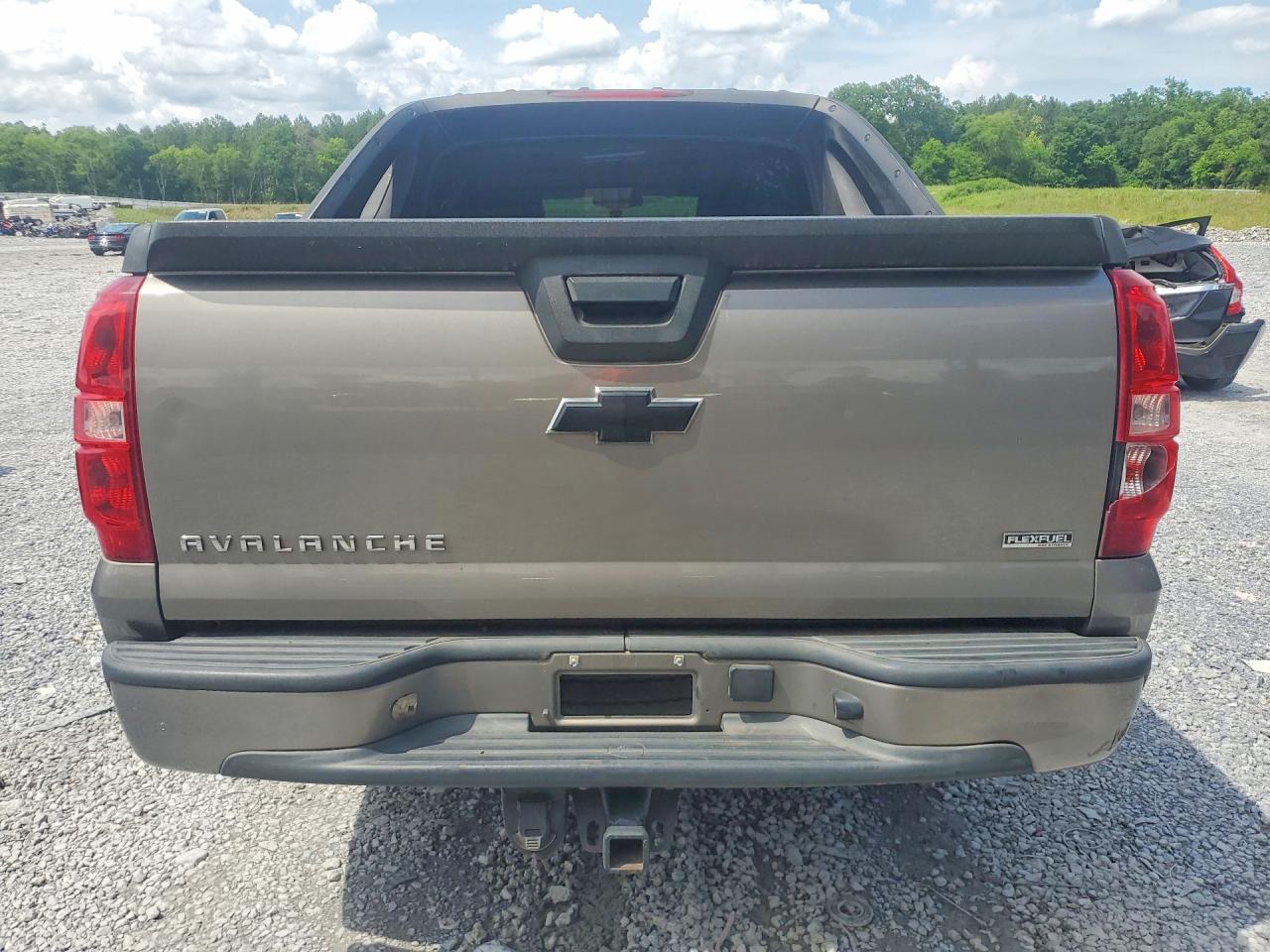 2007 Chevrolet Avalanche C1500 Gray vin: 3GNEC120X7G283925