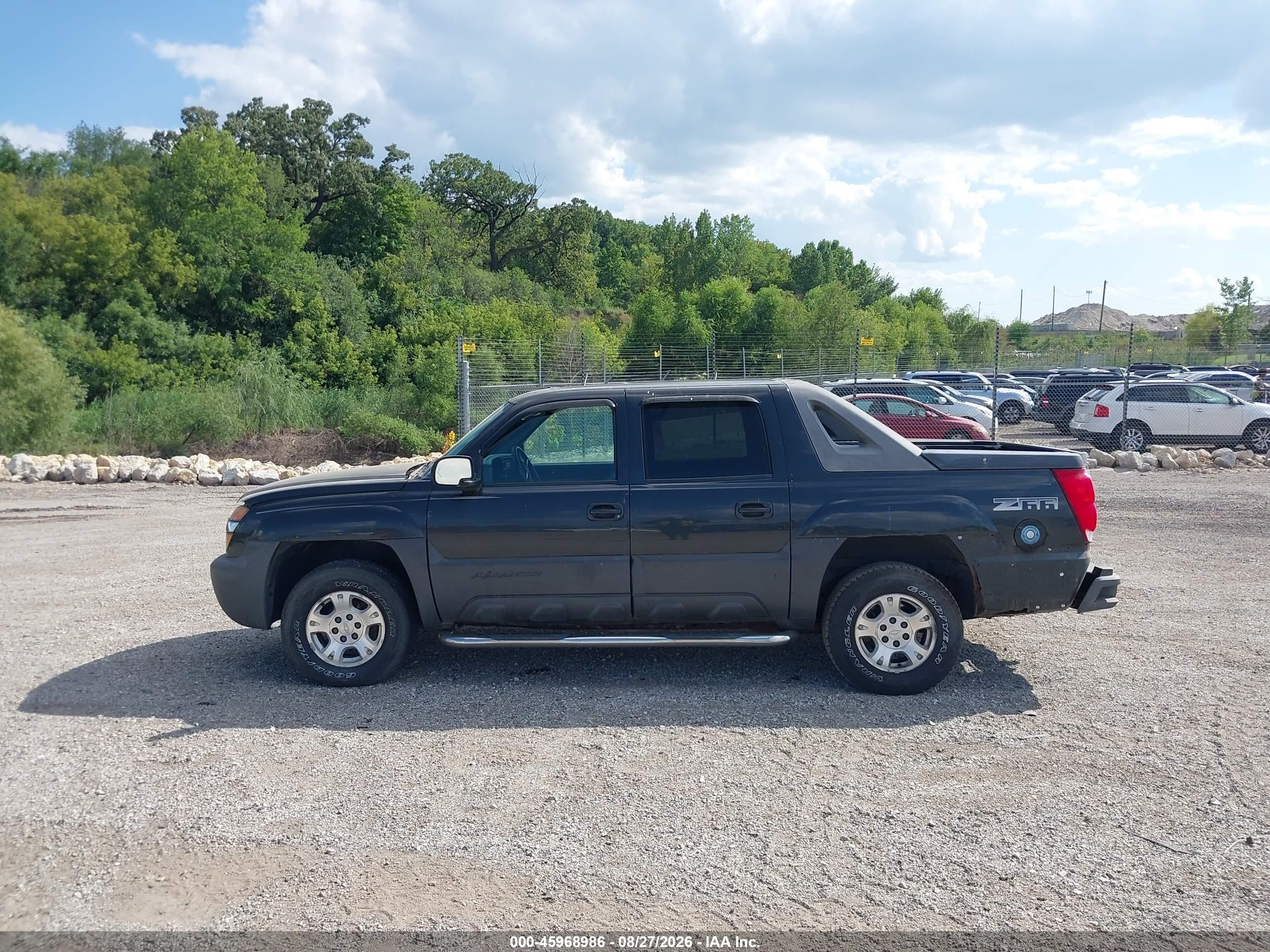 2004 Chevrolet Avalanche C1500 Black vin: 3GNEC12G74G247731