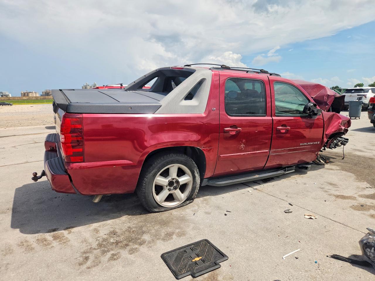 2007 Chevrolet Avalanche C1500 Maroon vin: 3GNEC12J07G273056