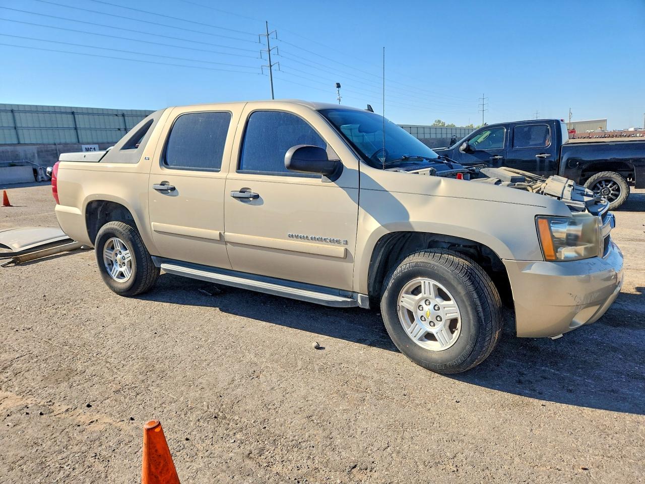 2007 Chevrolet Avalanche C1500 Tan vin: 3GNEC12J07G317749