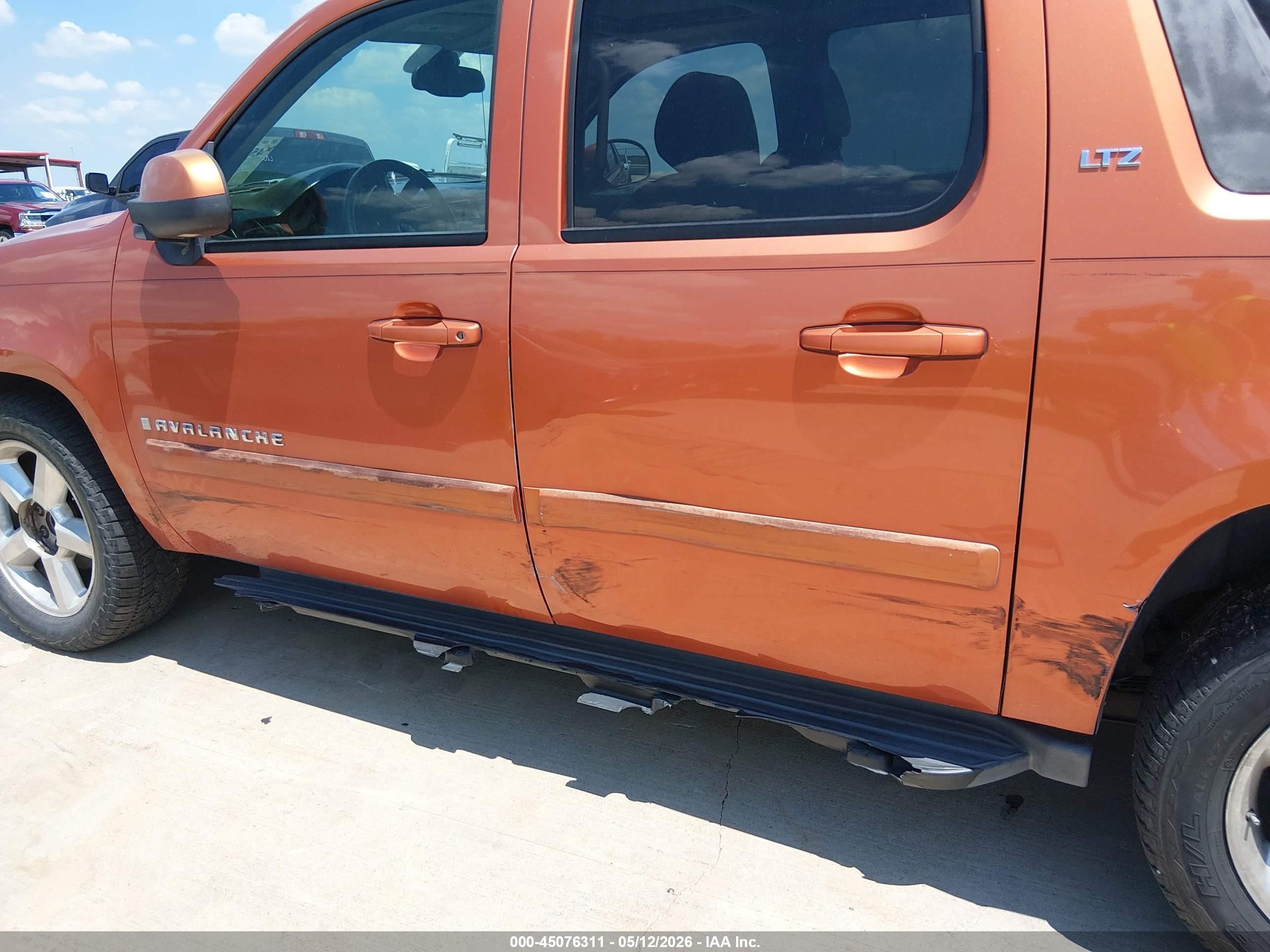 2007 Chevrolet Avalanche 1500 Ltz Orange vin: 3GNEC12J27G166462
