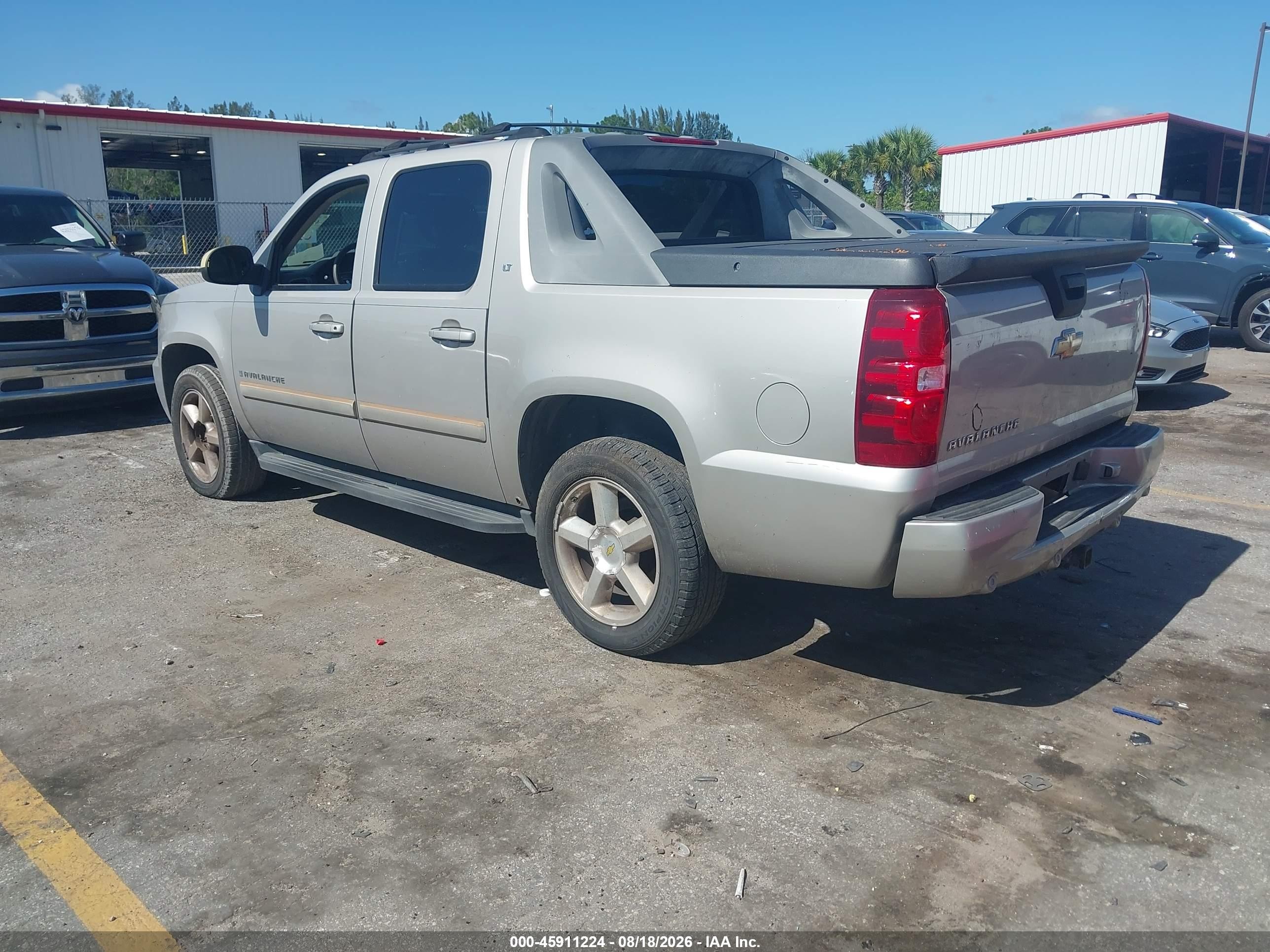2007 Chevrolet Avalanche 1500 Lt Gold vin: 3GNEC12J27G185349