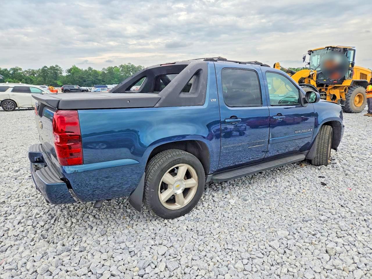 2007 Chevrolet Avalanche C1500 Turquoise vin: 3GNEC12J27G229608
