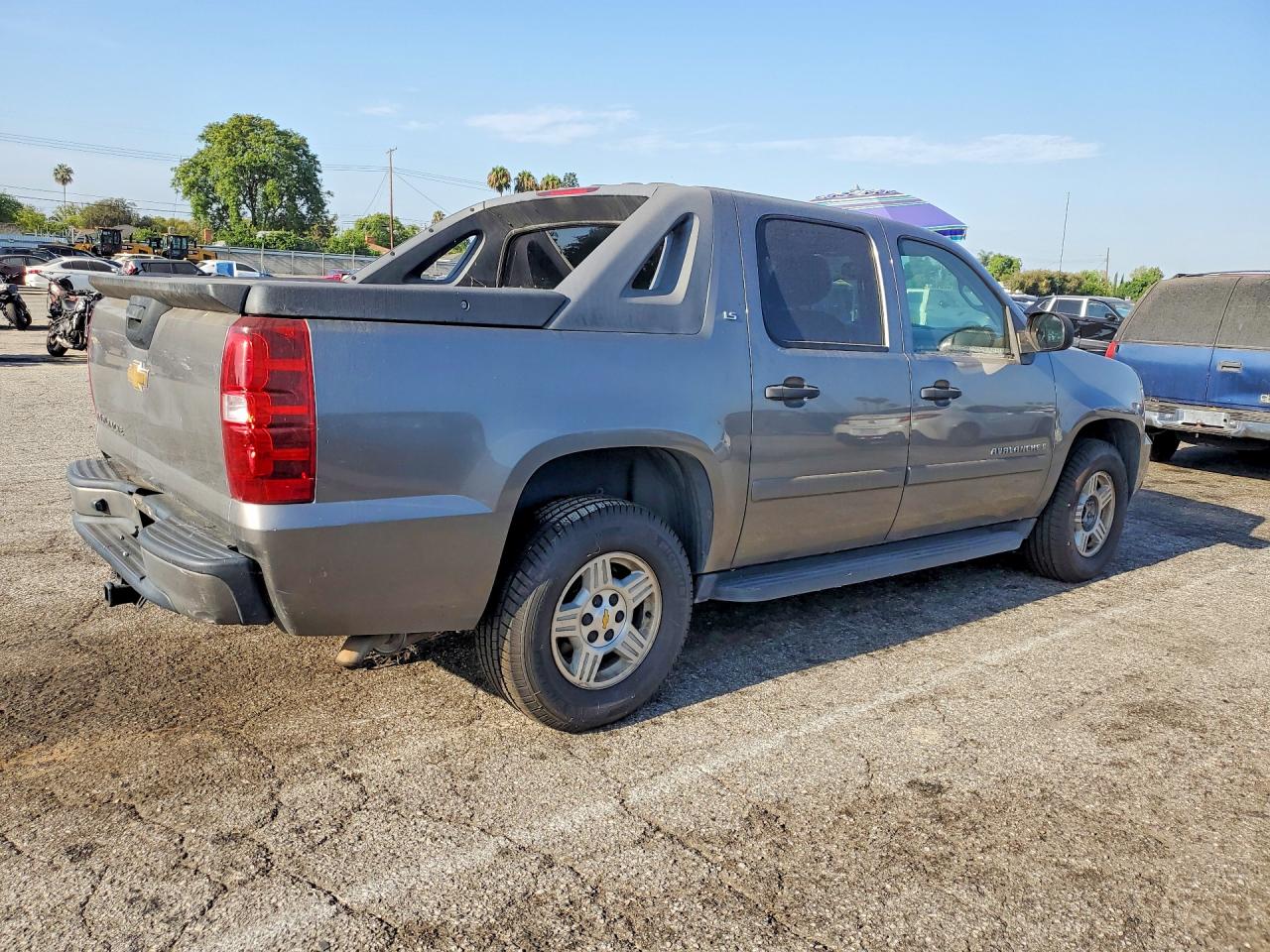 2008 Chevrolet Avalanche C1500 Gray vin: 3GNEC12J28G291477