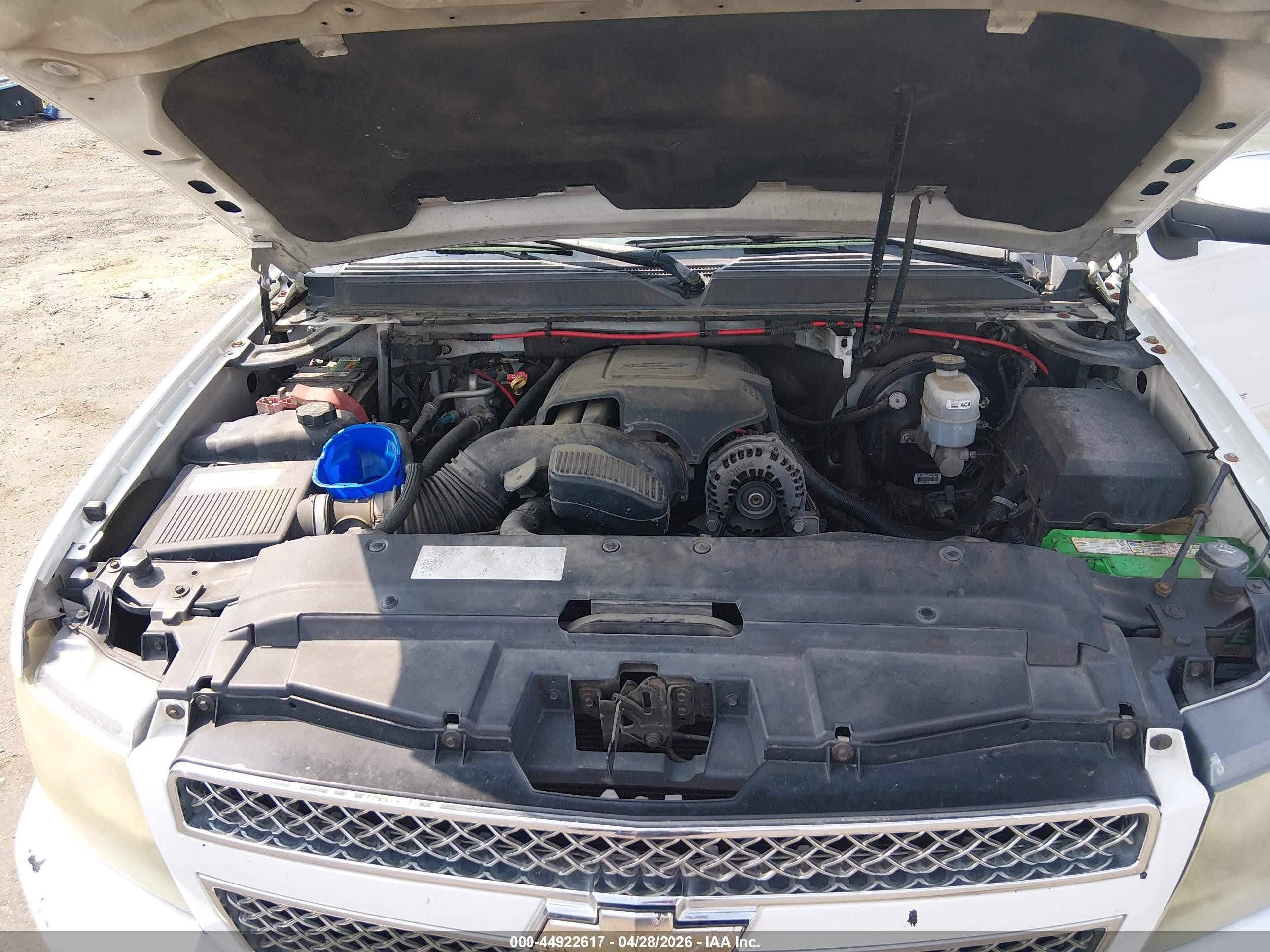 2008 Chevrolet Avalanche 1500 Ltz White vin: 3GNEC12J68G179815