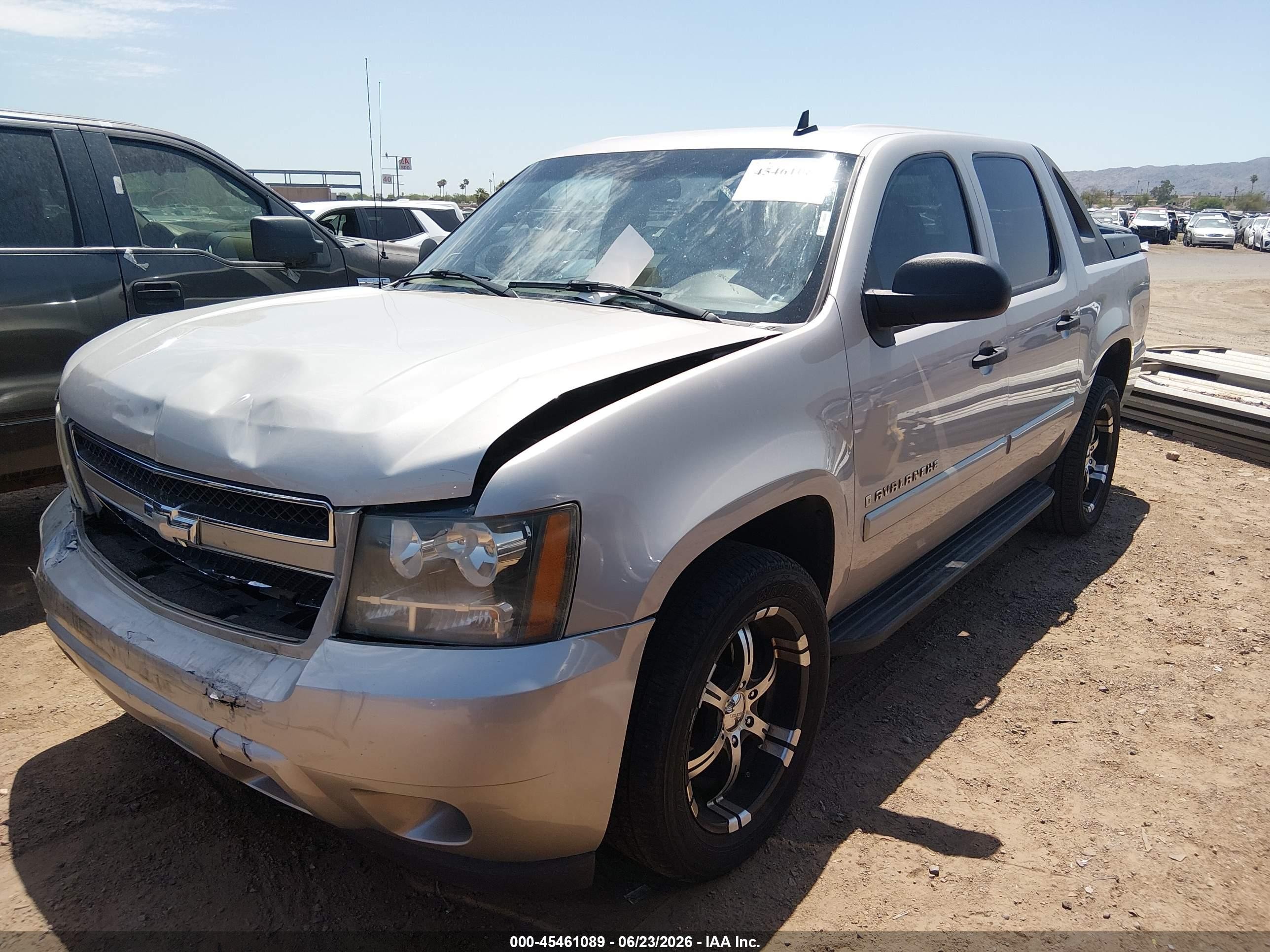 2007 Chevrolet Avalanche 1500 Ls Серебряный vin: 3GNEC12J77G273796