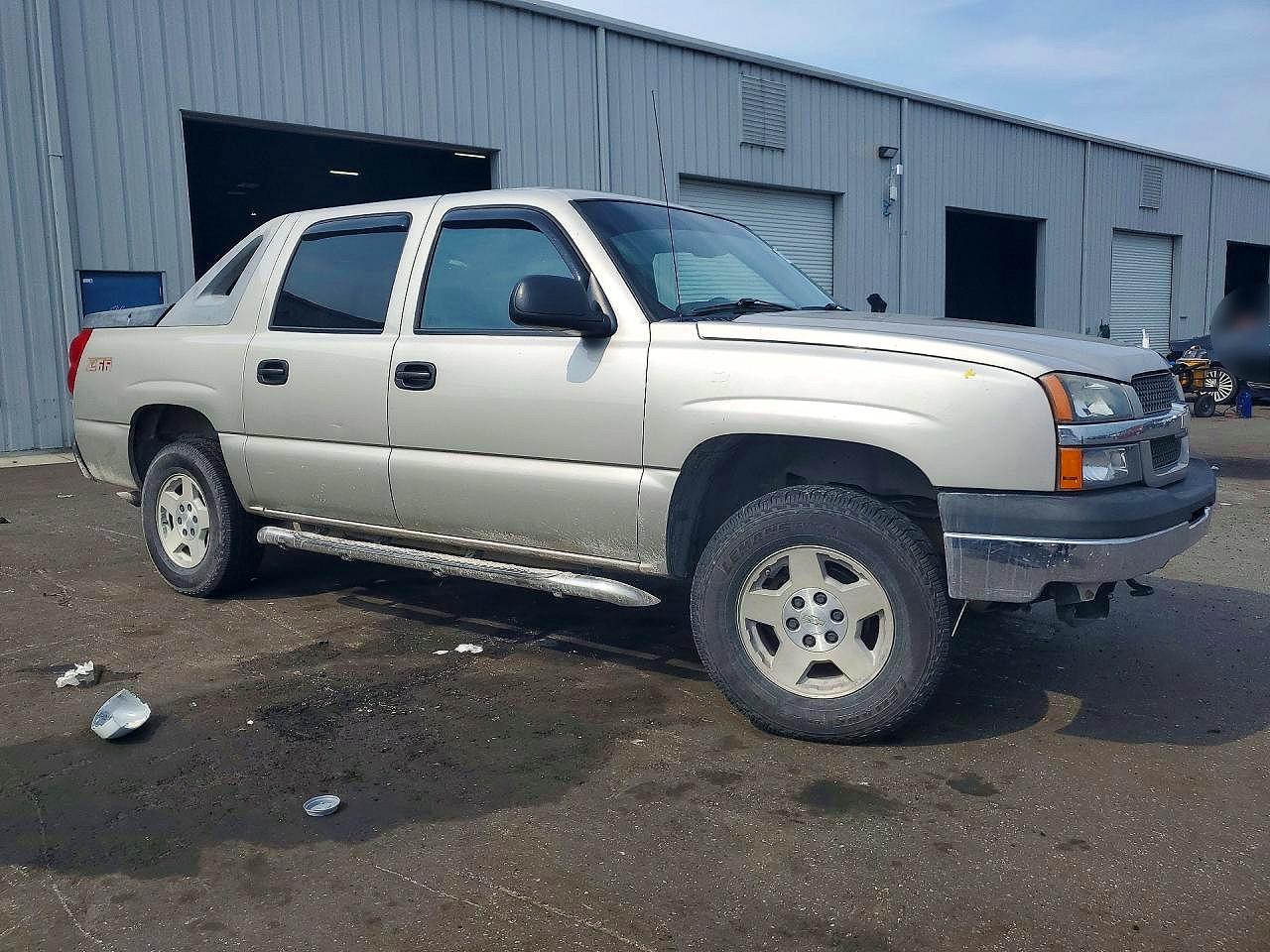 2004 Chevrolet Avalanche C1500 Бежевый vin: 3GNEC12T04G160317