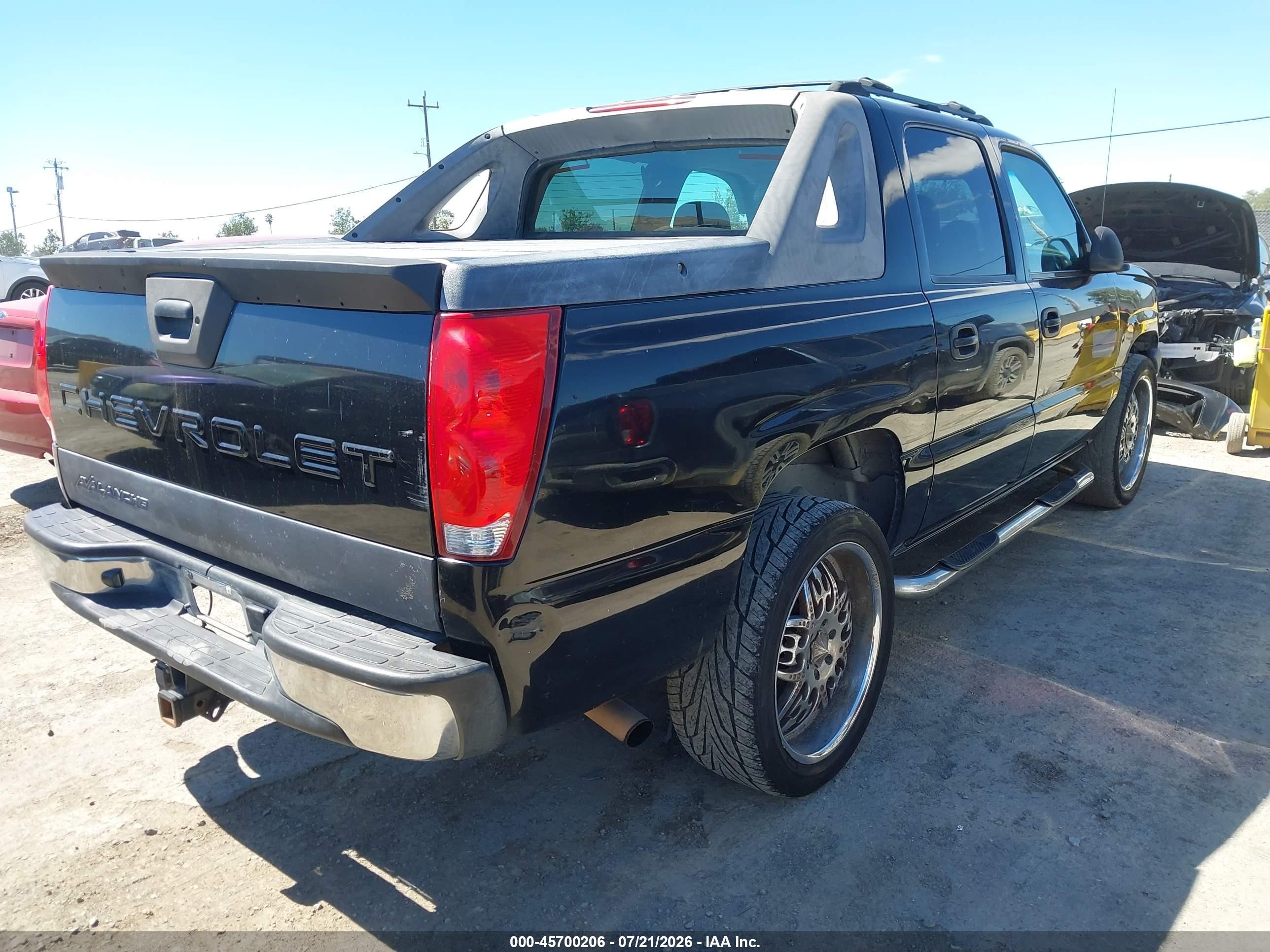 2004 Chevrolet Avalanche 1500   Черный vin: 3GNEC12T04G332183