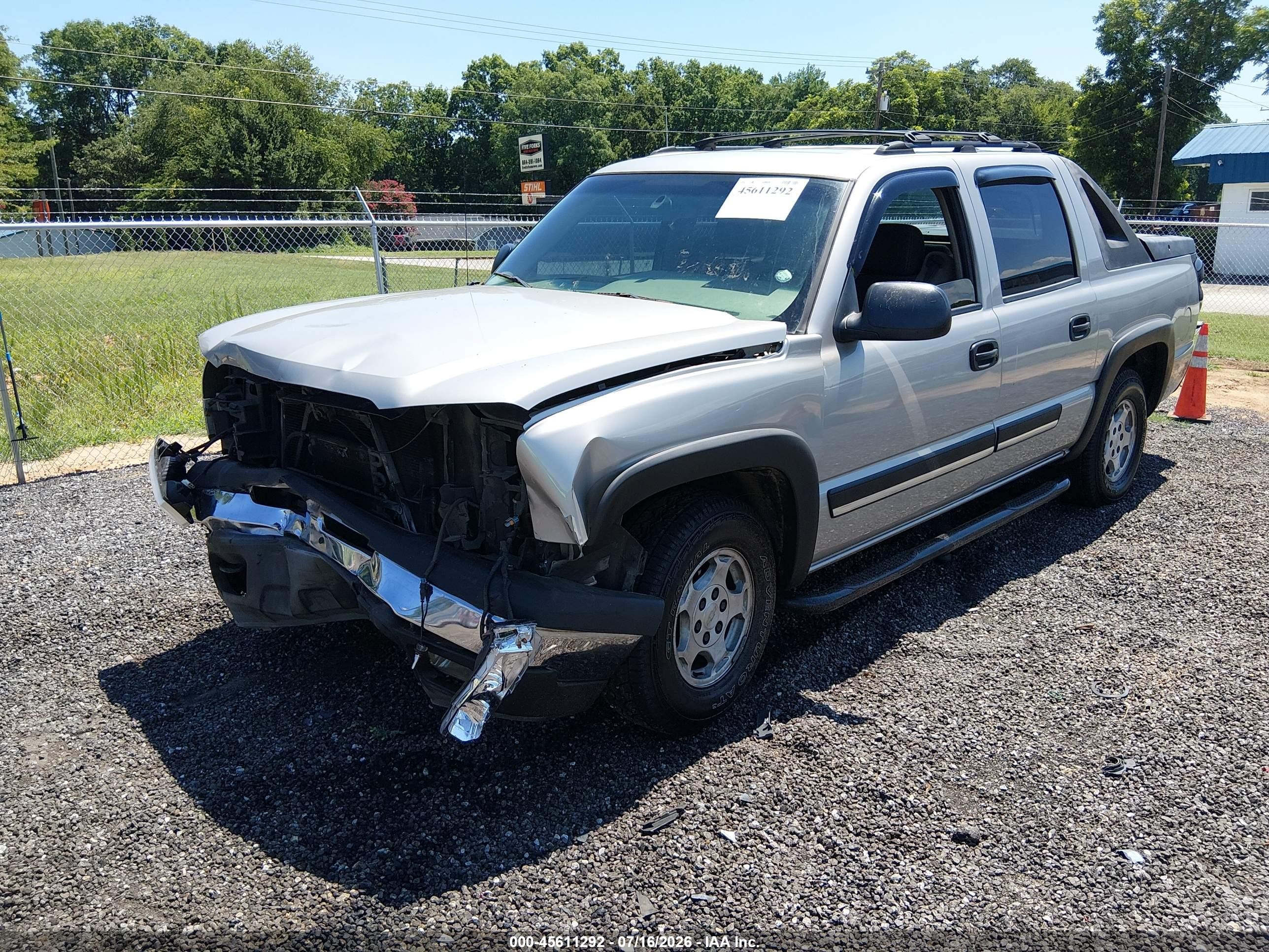 2004 Chevrolet Avalanche 1500   Champagne vin: 3GNEC12T04G343202