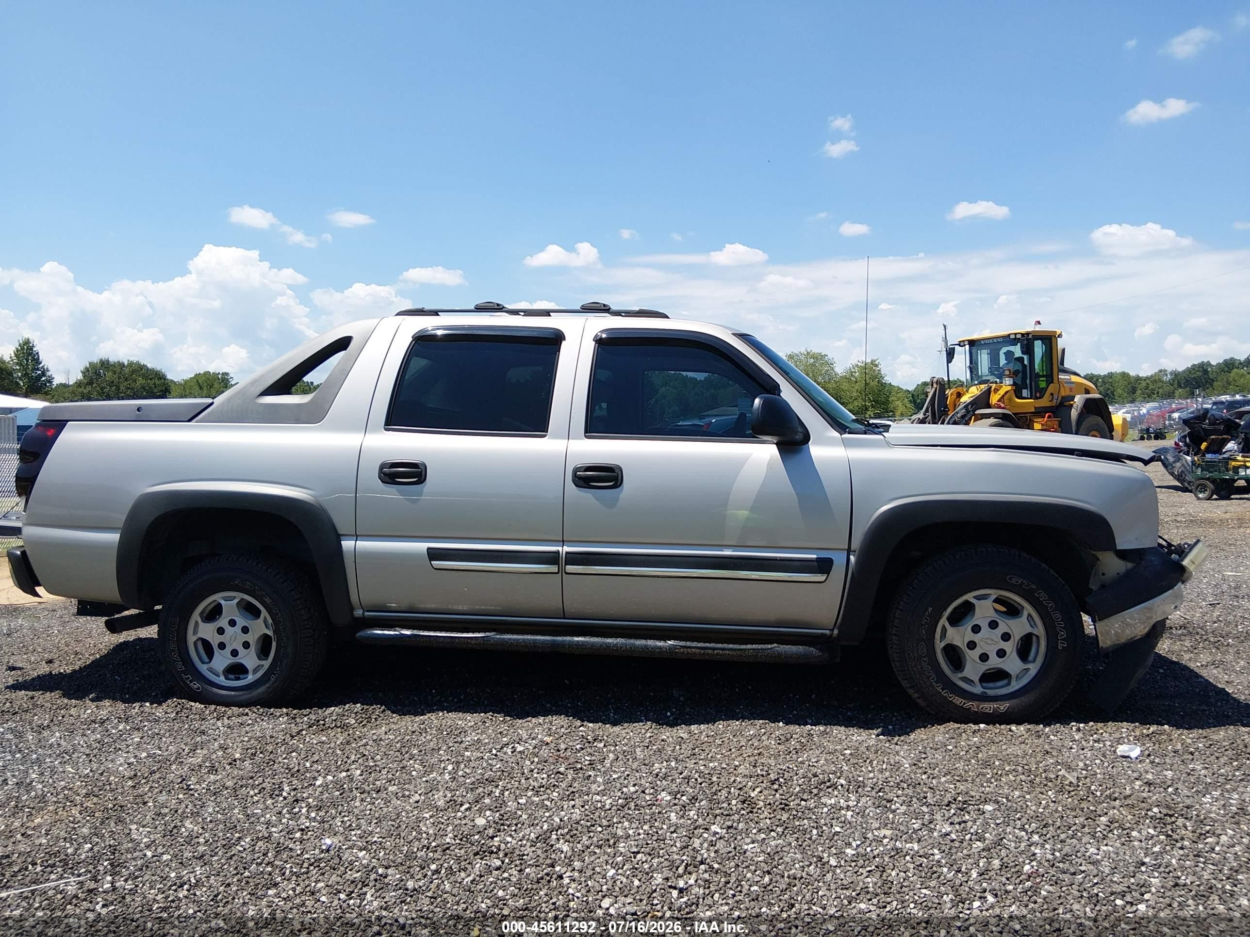 2004 Chevrolet Avalanche 1500   Champagne vin: 3GNEC12T04G343202