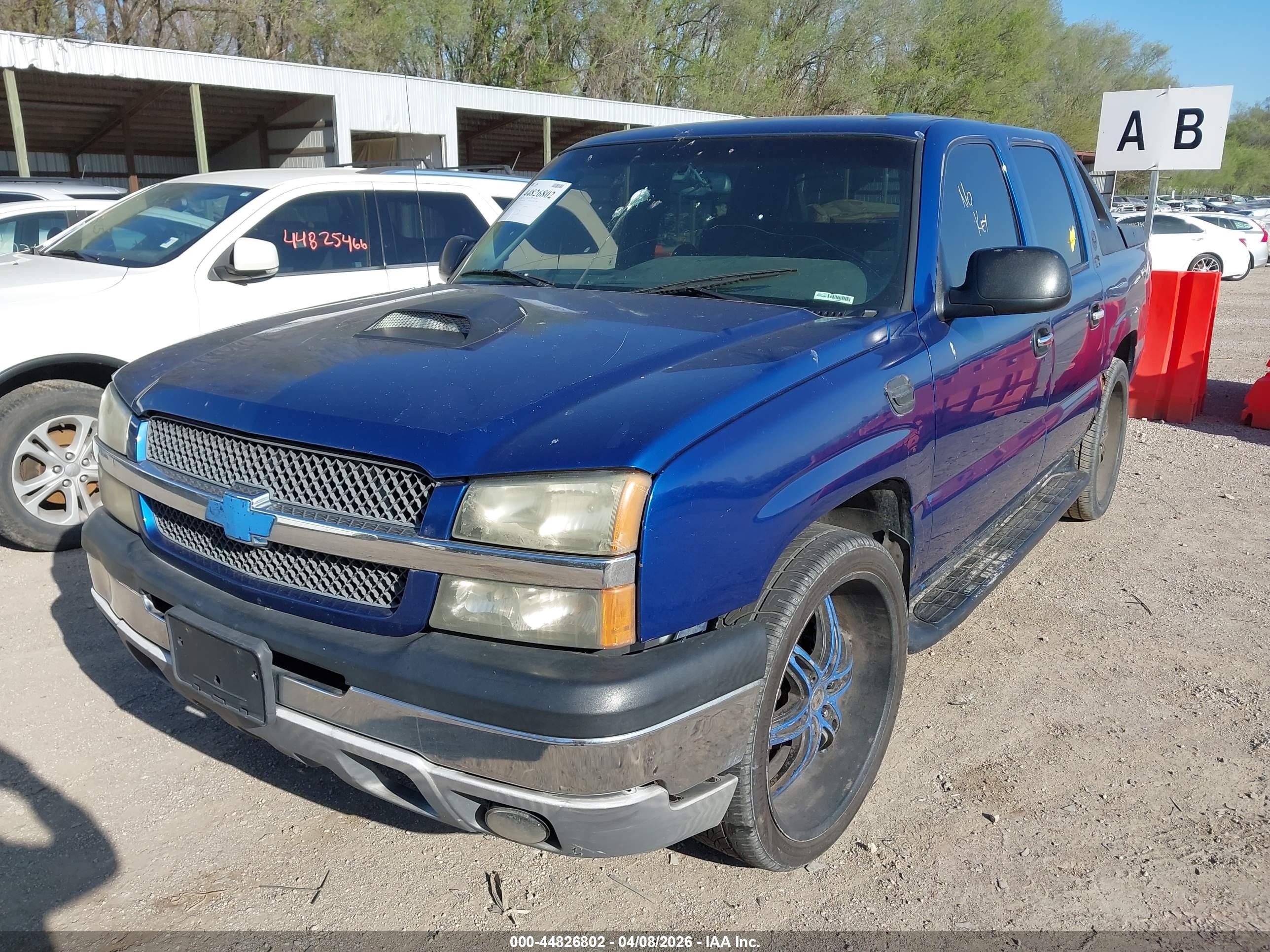 2004 Chevrolet Avalanche 1500   Blue vin: 3GNEC12T14G110672