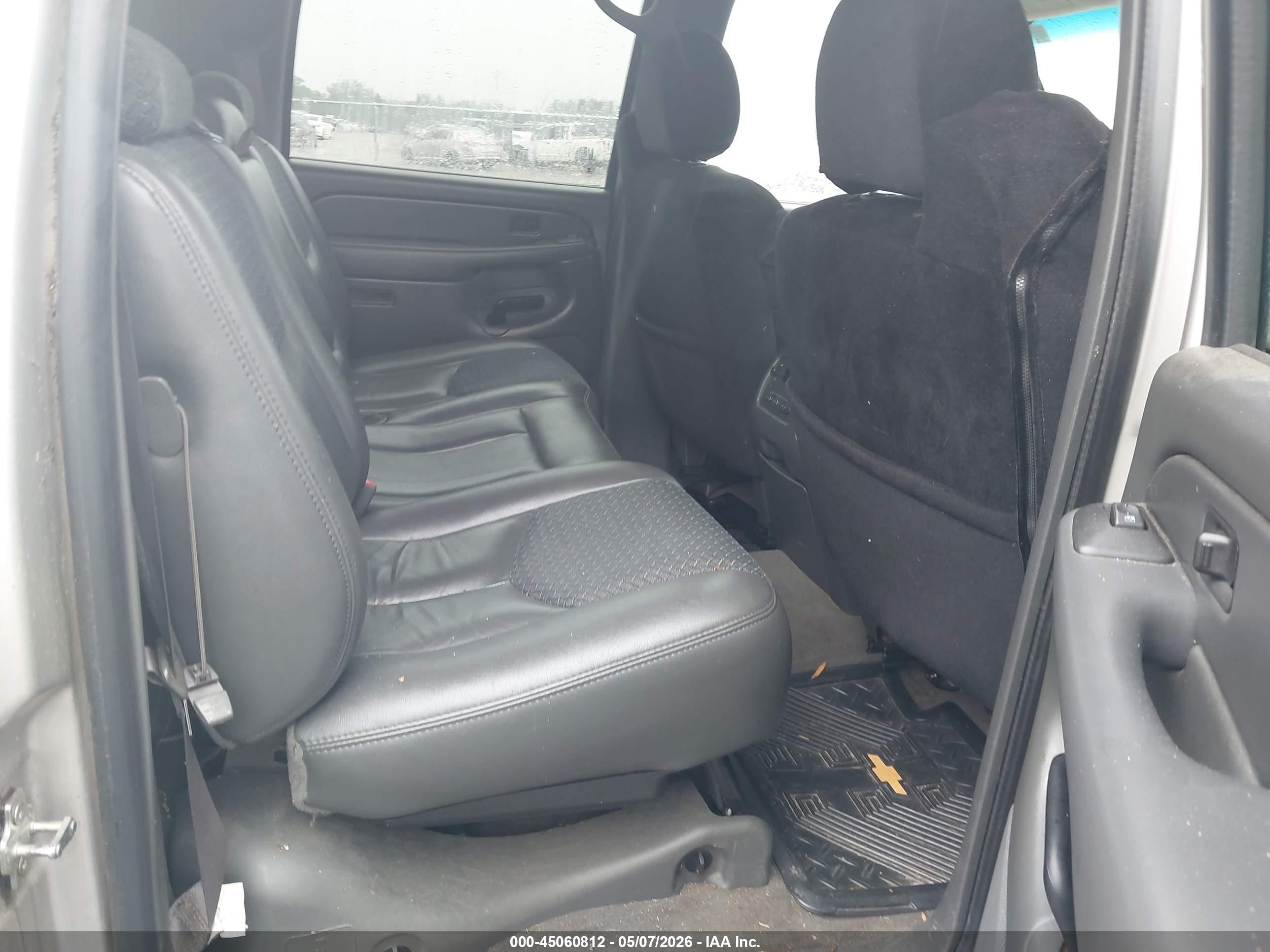 2004 Chevrolet Avalanche 1500   Золотой vin: 3GNEC12T24G329544