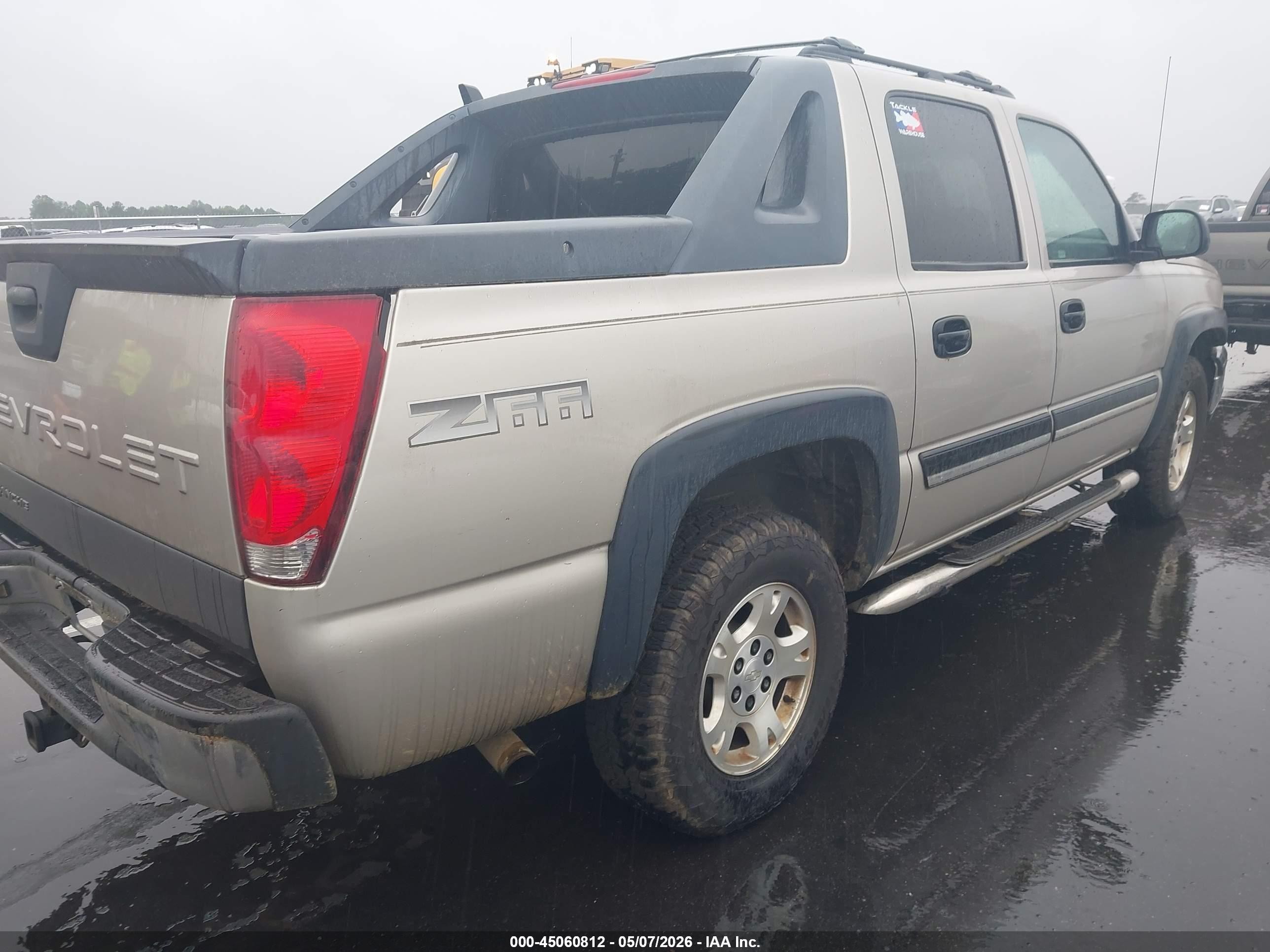 2004 Chevrolet Avalanche 1500   Золотой vin: 3GNEC12T24G329544