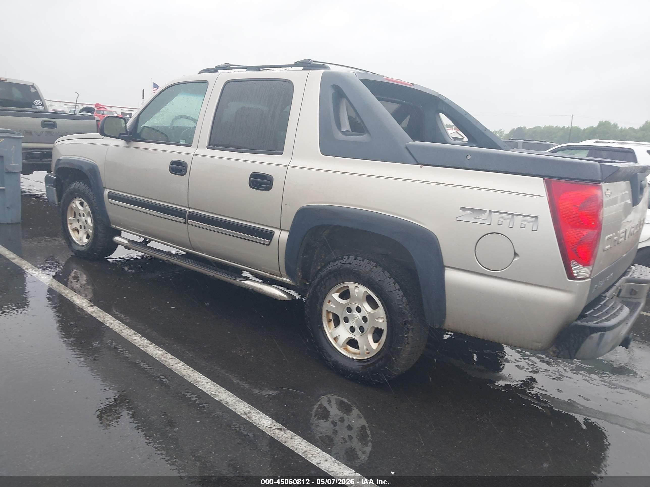 2004 Chevrolet Avalanche 1500   Золотой vin: 3GNEC12T24G329544