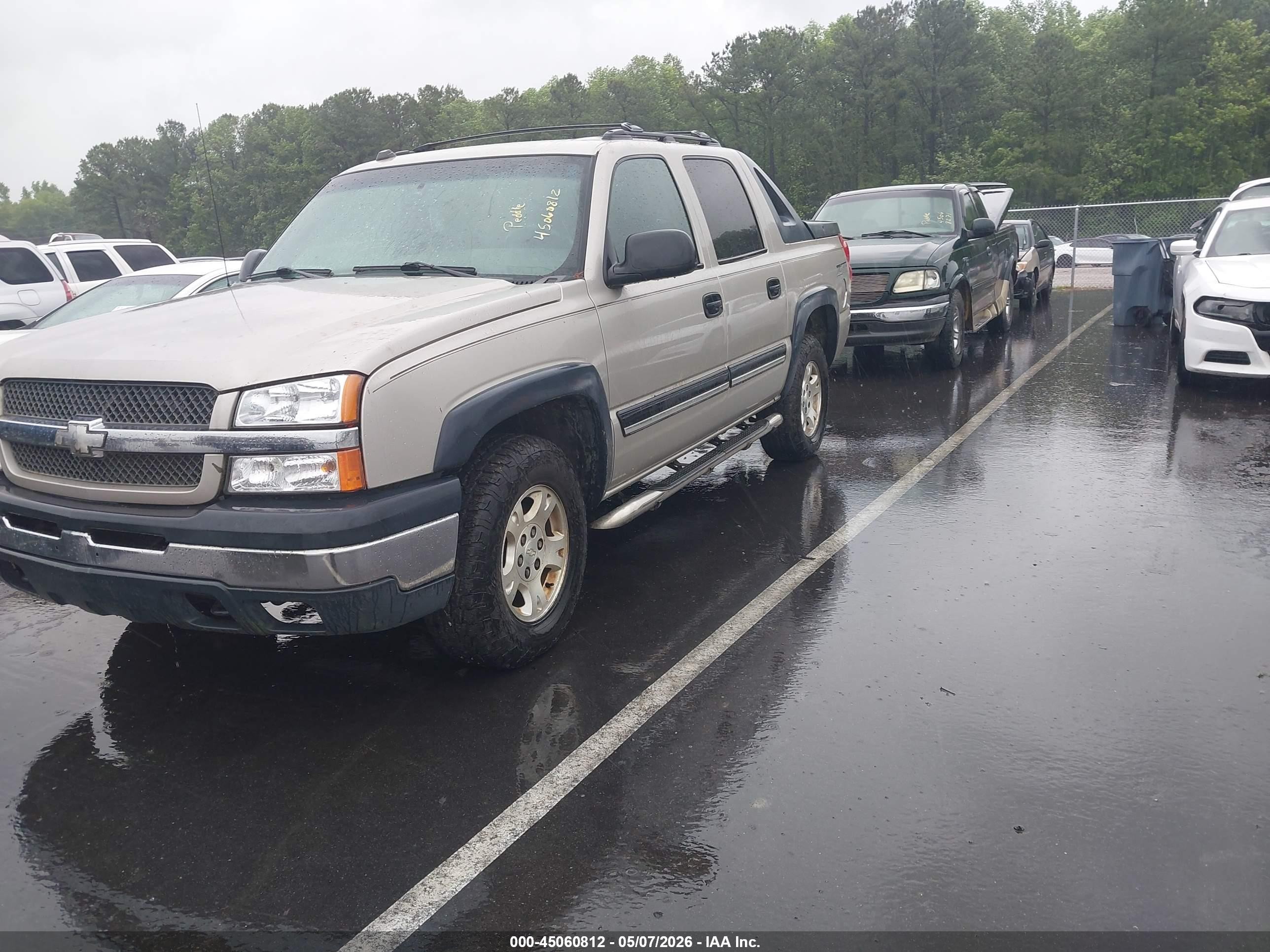 2004 Chevrolet Avalanche 1500   Золотой vin: 3GNEC12T24G329544