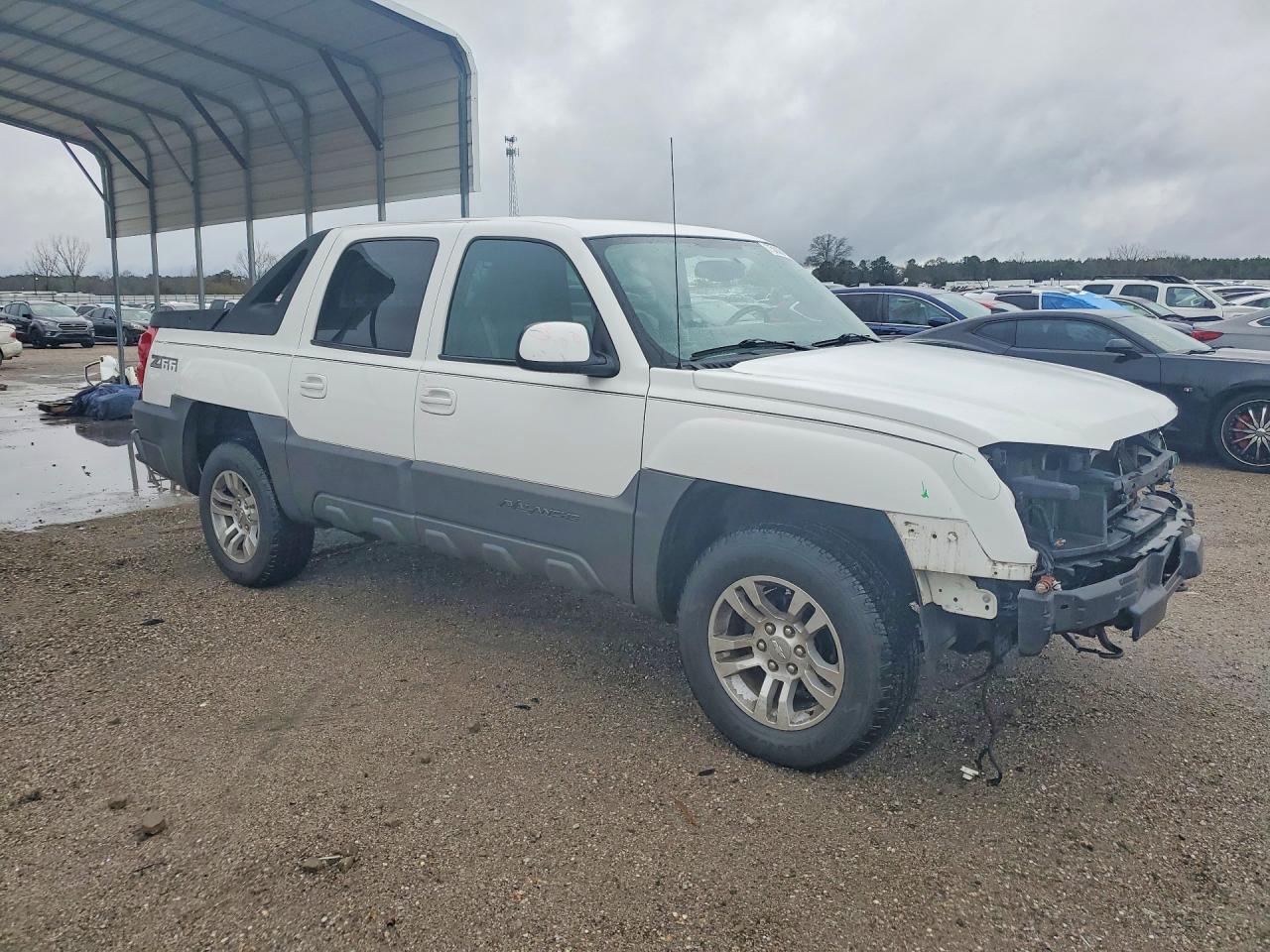 2004 Chevrolet Avalanche C1500 White vin: 3GNEC12T34G103836