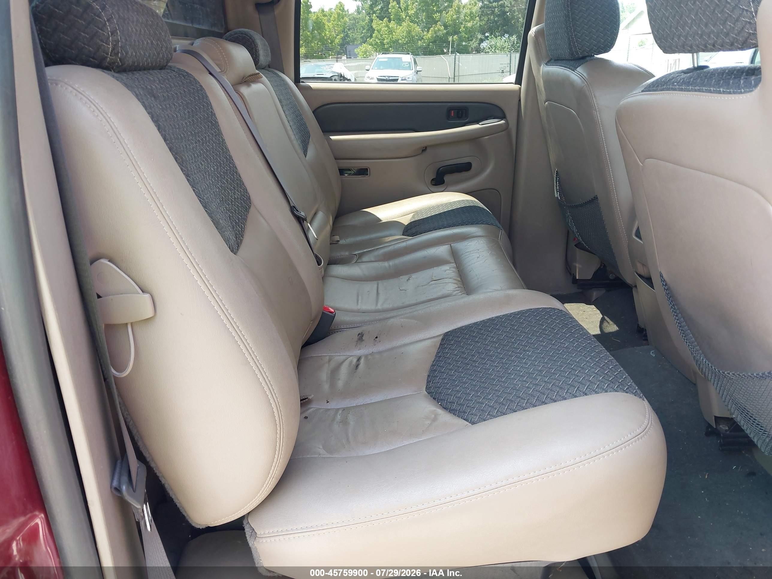 2004 Chevrolet Avalanche 1500   Black vin: 3GNEC12T34G124699