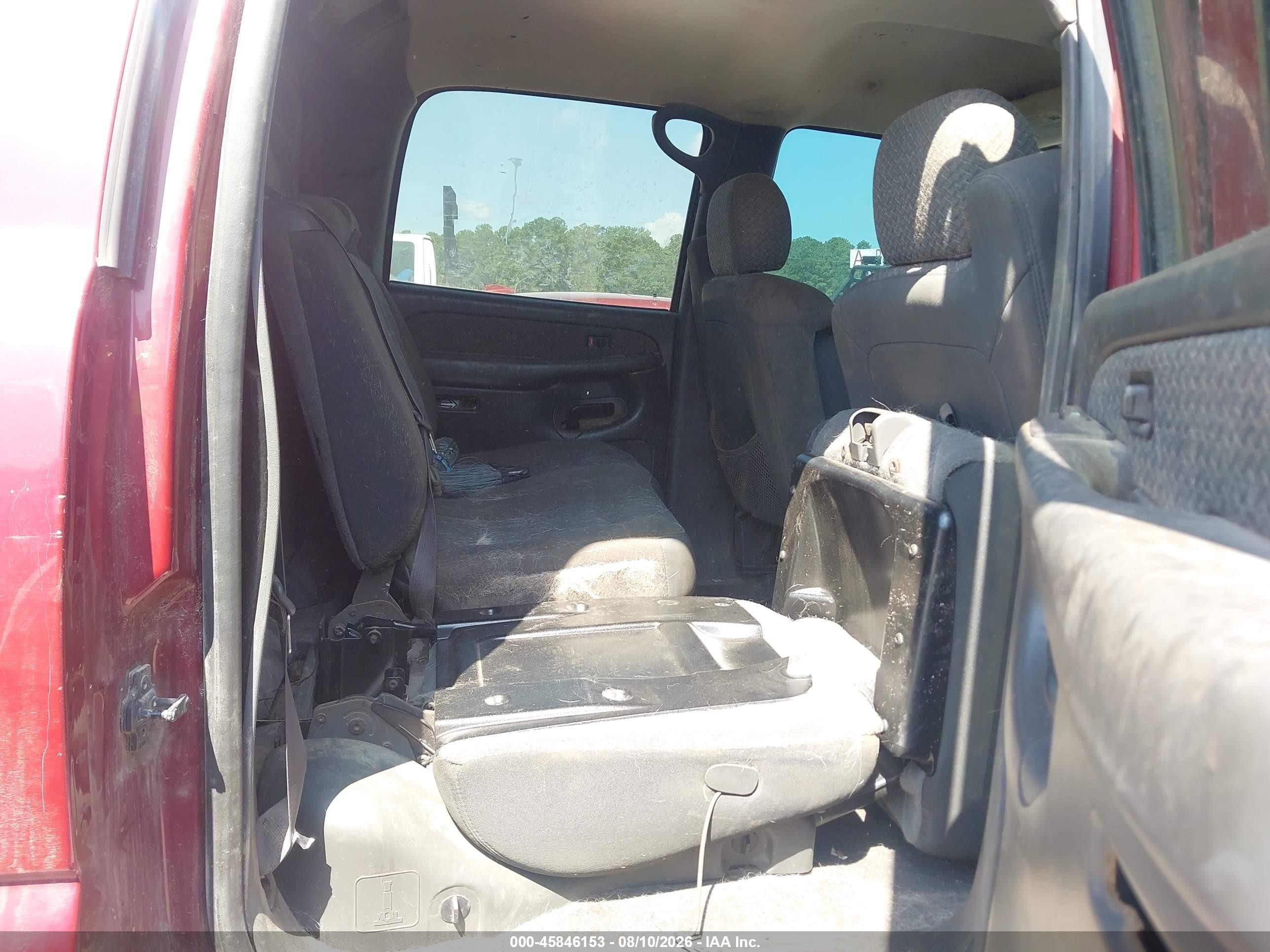2004 Chevrolet Avalanche 1500   Maroon vin: 3GNEC12T44G140068