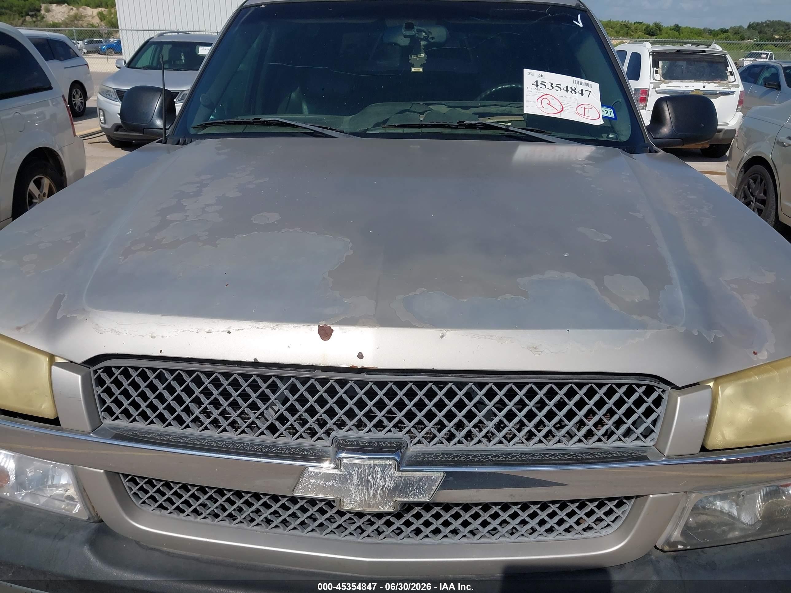 2004 Chevrolet Avalanche 1500   Gray vin: 3GNEC12T54G254547