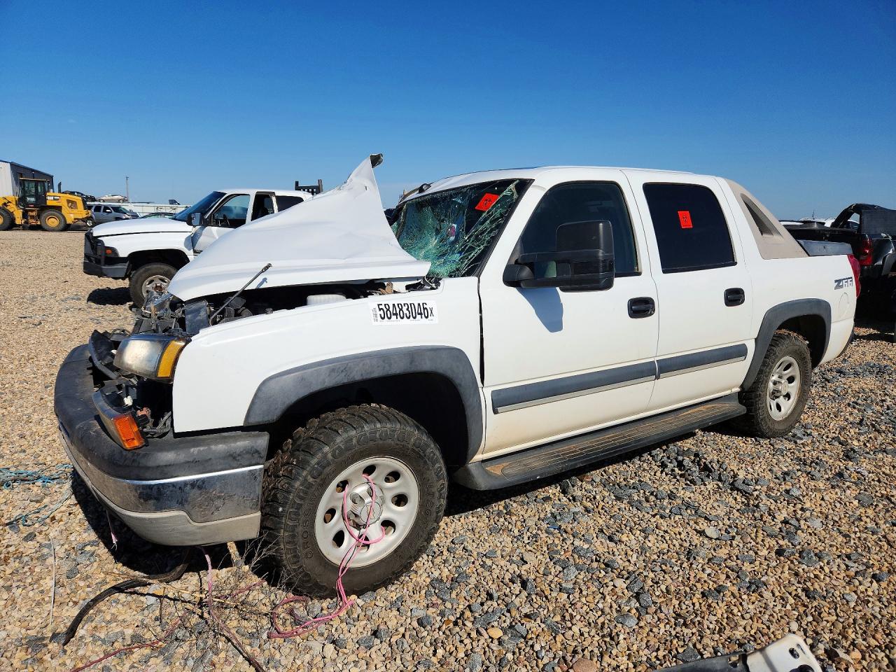 2004 Chevrolet Avalanche C1500 White vin: 3GNEC12T64G104494