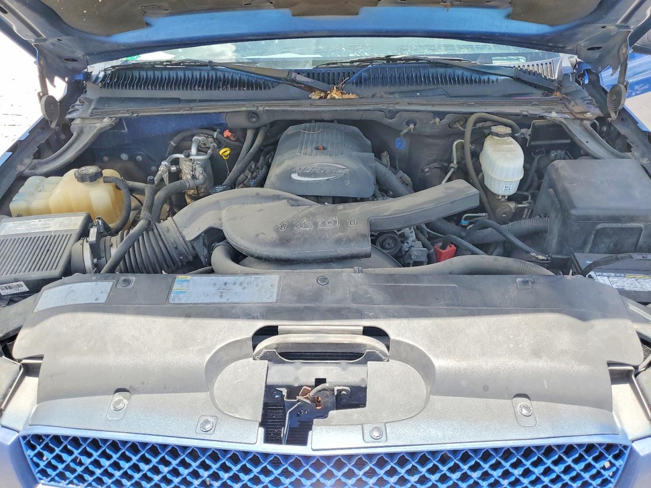 2004 Chevrolet Avalanche C1500 Blue vin: 3GNEC12T64G138810