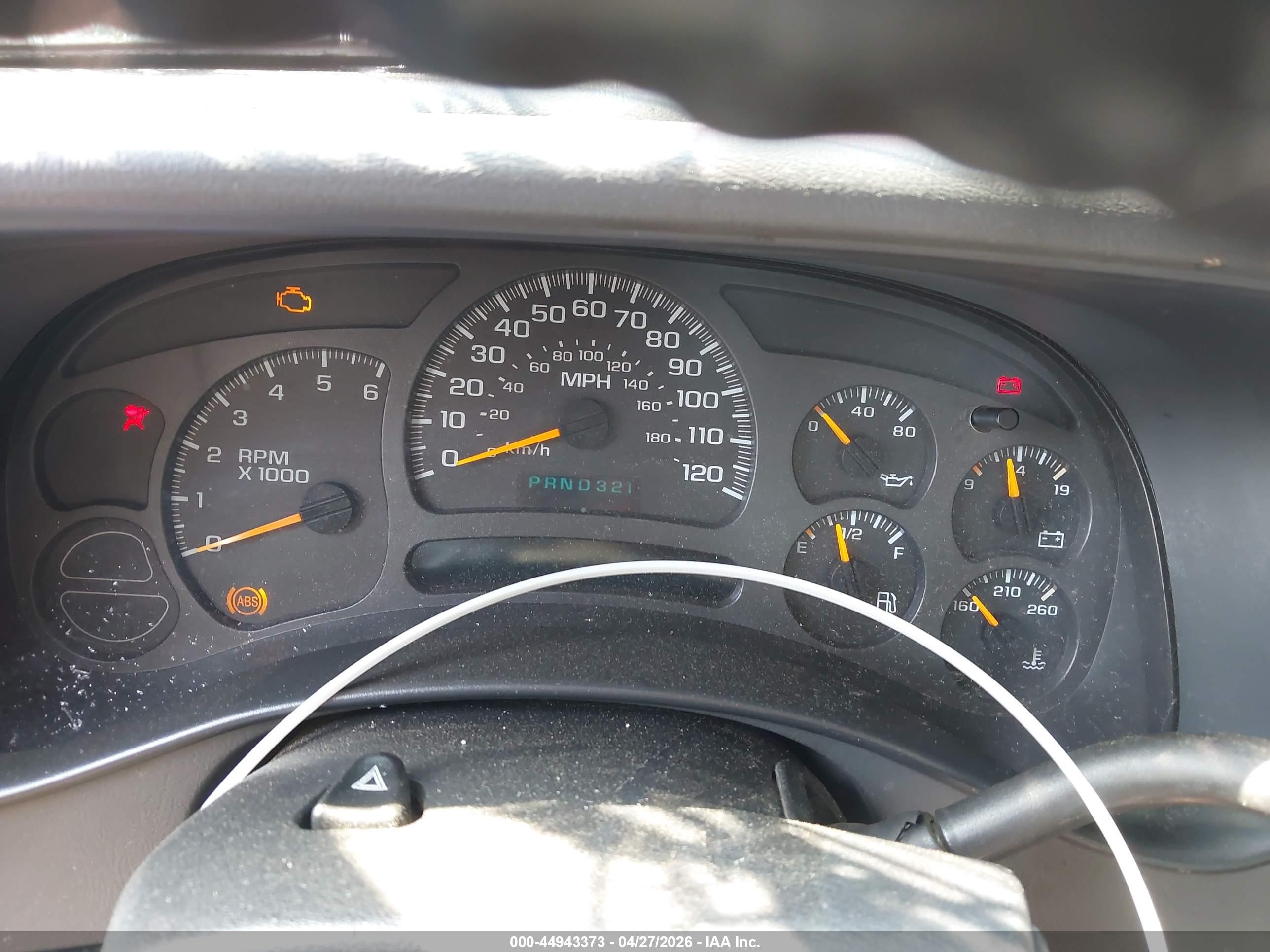 2004 Chevrolet Avalanche 1500   Red vin: 3GNEC12T64G141478