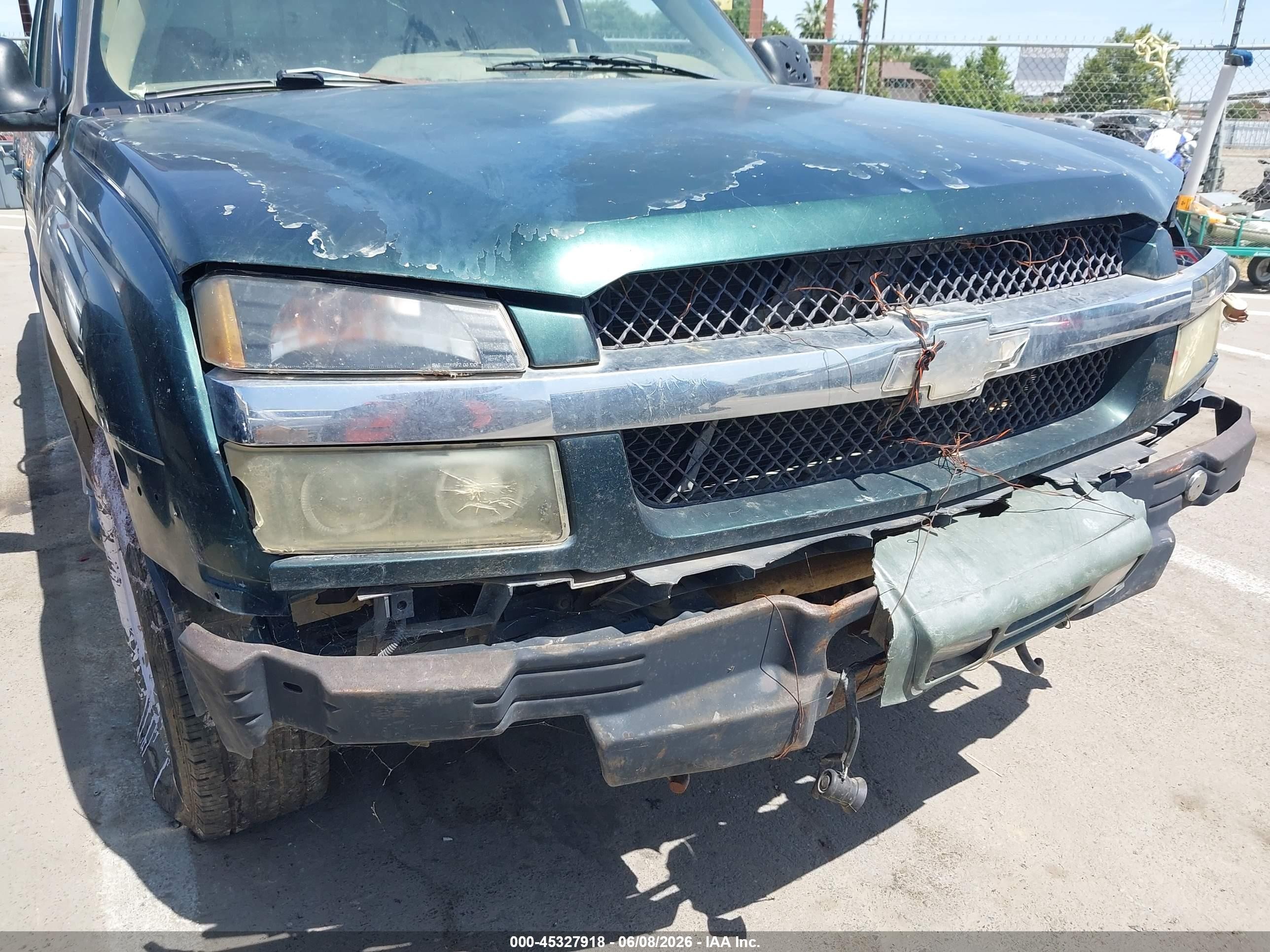 2004 Chevrolet Avalanche 1500   Зеленый vin: 3GNEC12T84G329063