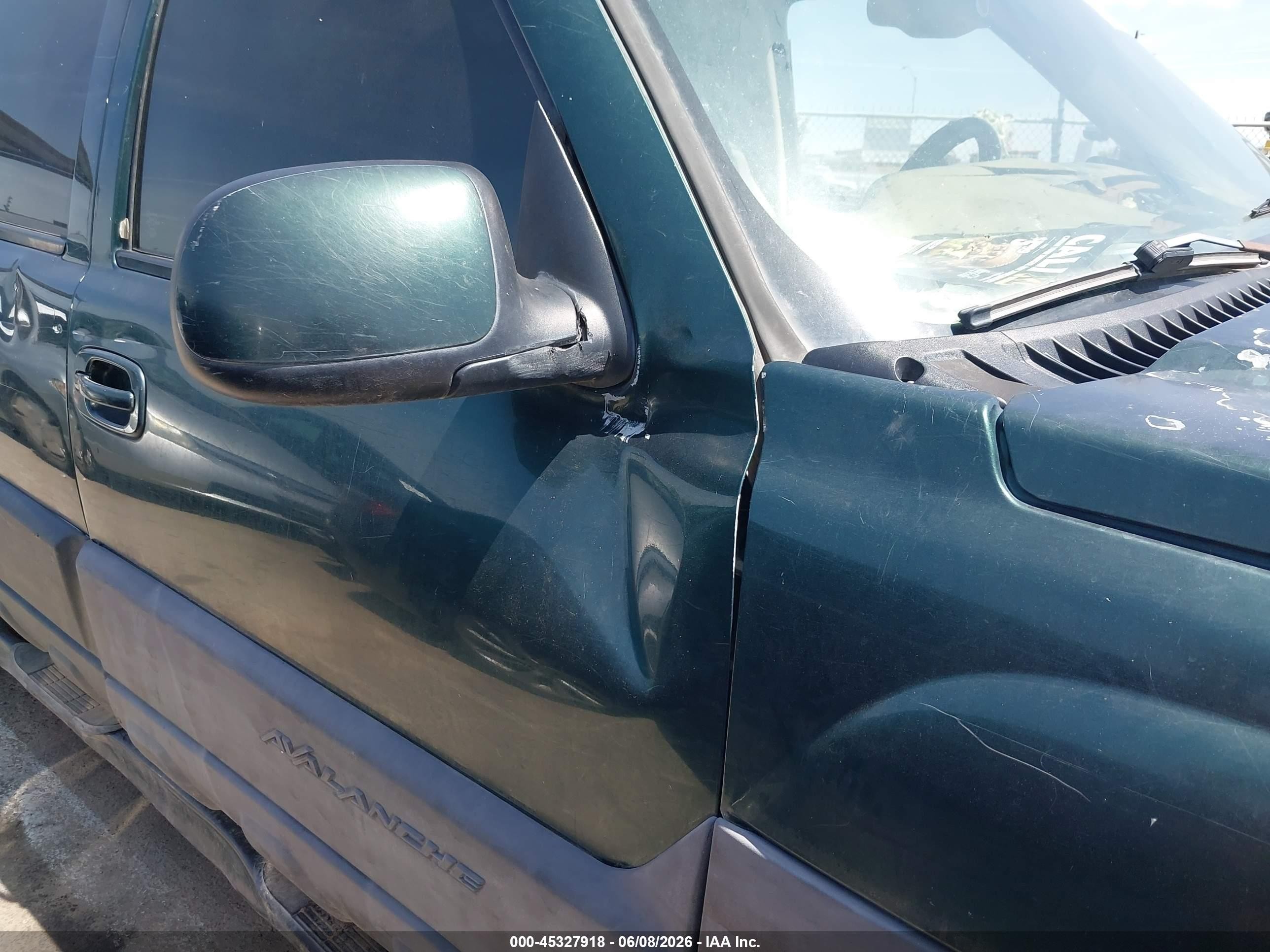 2004 Chevrolet Avalanche 1500   Зеленый vin: 3GNEC12T84G329063