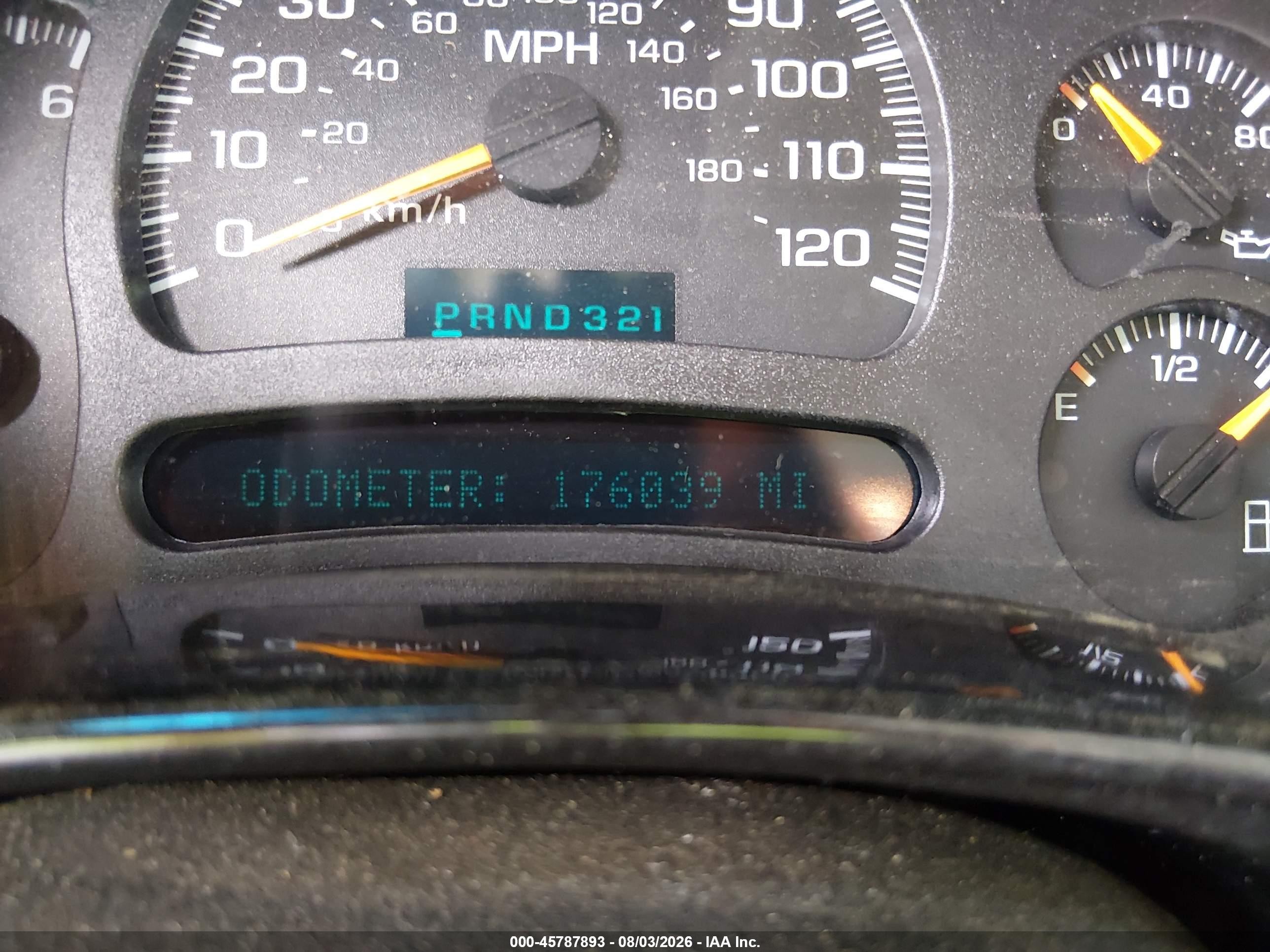 2004 Chevrolet Avalanche 1500   White vin: 3GNEC12T94G237637