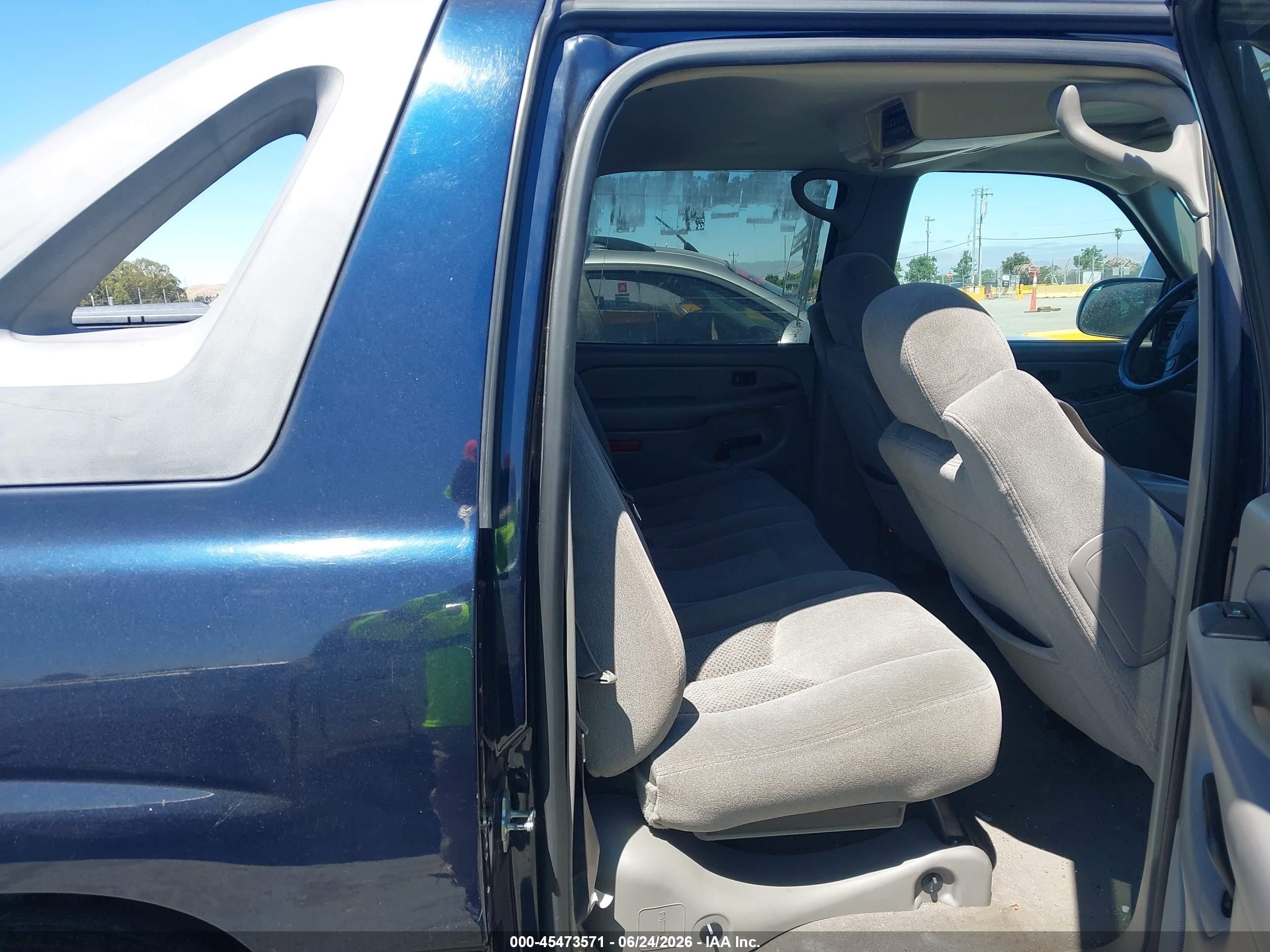 2005 Chevrolet Avalanche 1500 Ls Blue vin: 3GNEC12Z05G255885