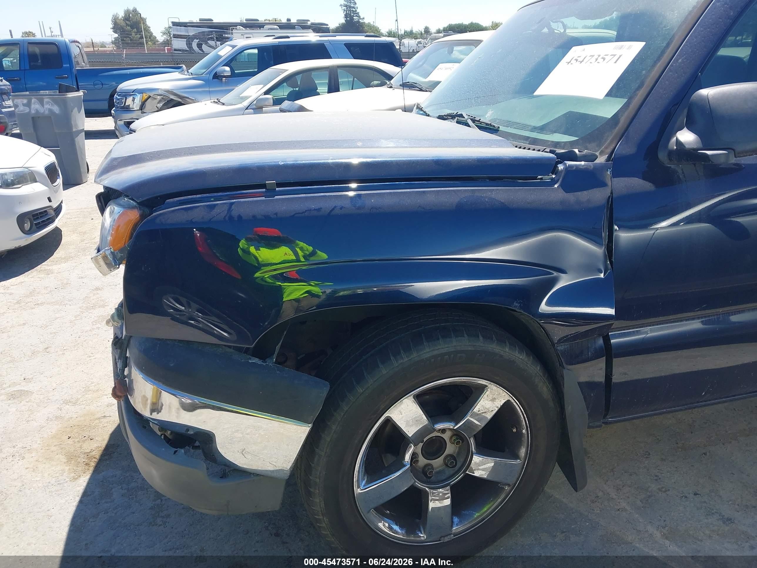 2005 Chevrolet Avalanche 1500 Ls Blue vin: 3GNEC12Z05G255885