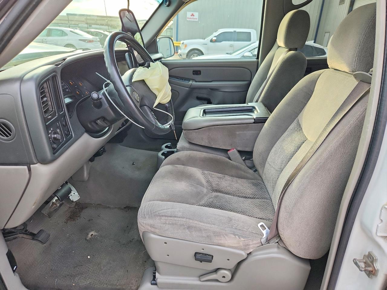 2006 Chevrolet Avalanche C1500 White vin: 3GNEC12Z06G130399
