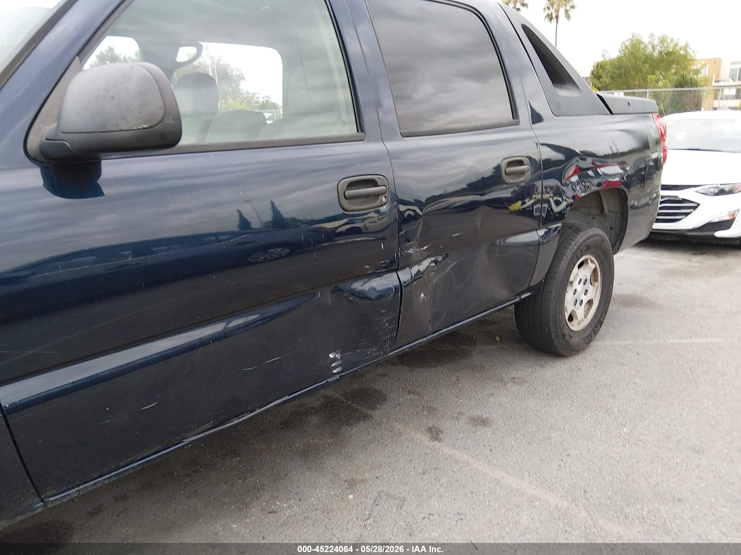 2006 Chevrolet Avalanche 1500 Ls Blue vin: 3GNEC12Z16G107049