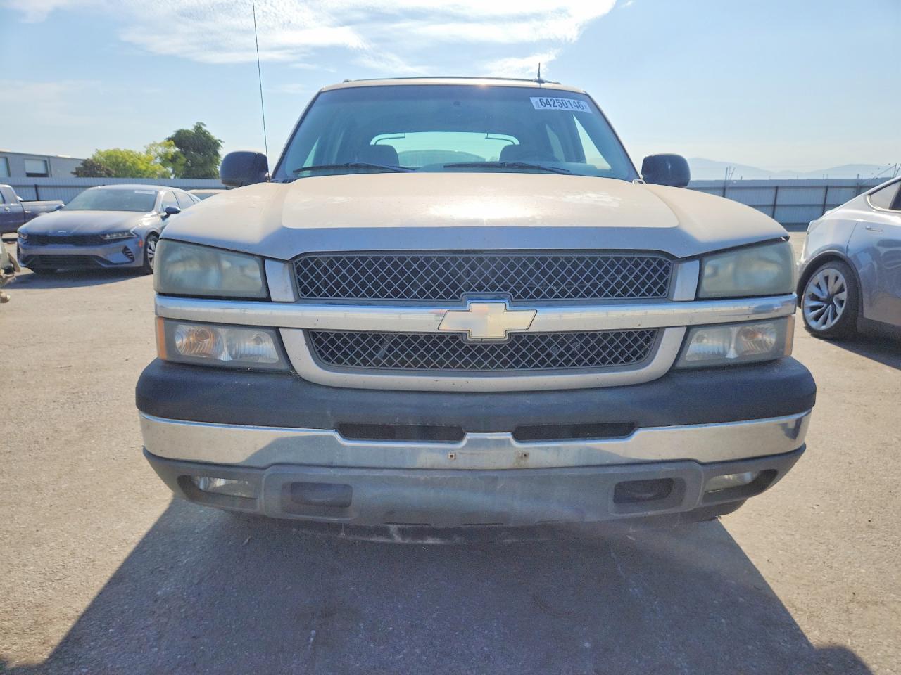 2005 Chevrolet Avalanche C1500 Tan vin: 3GNEC12Z25G250199