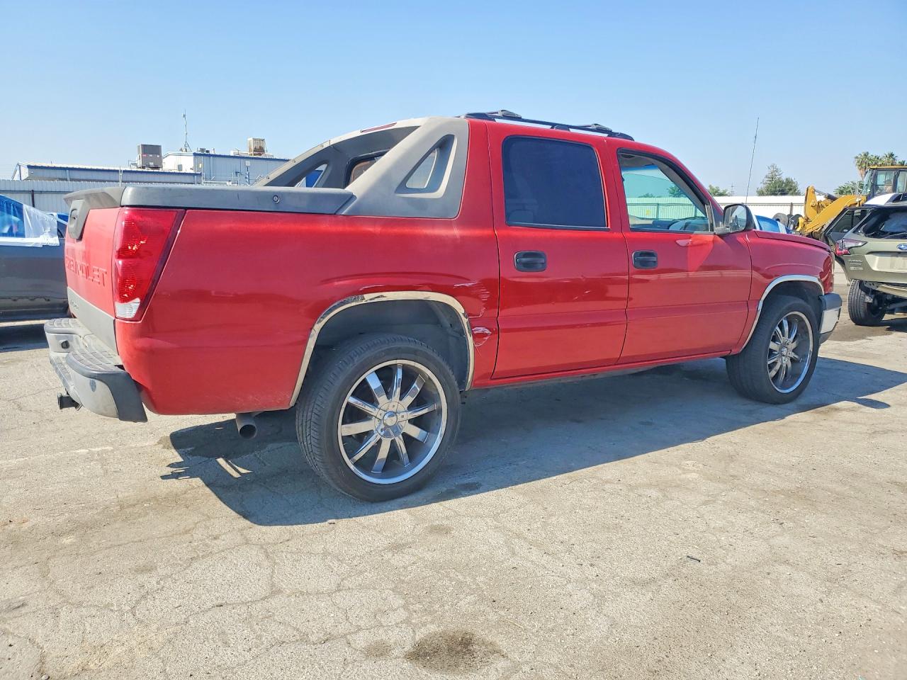 2006 Chevrolet Avalanche C1500 Red vin: 3GNEC12Z26G184433