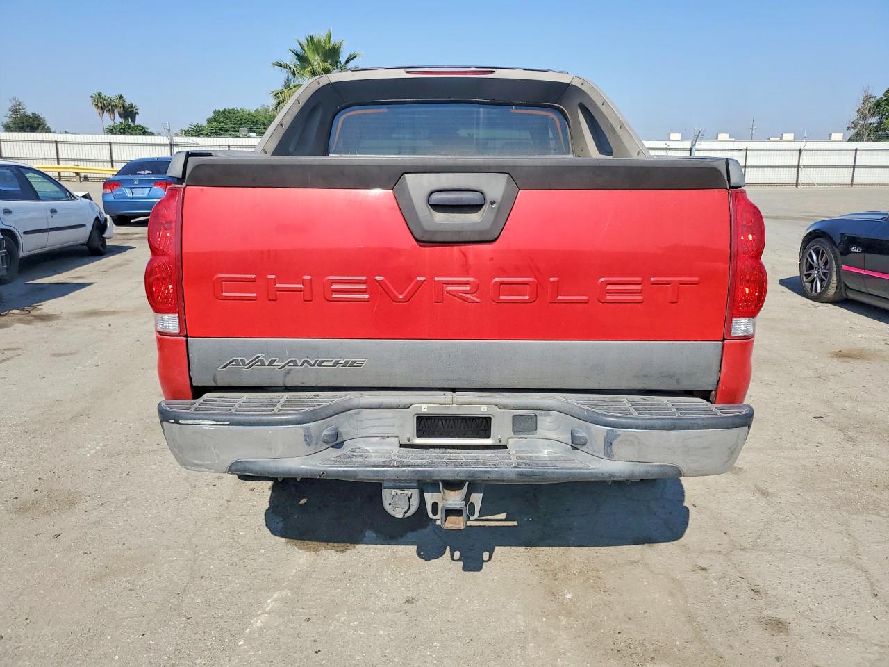 2006 Chevrolet Avalanche C1500 Red vin: 3GNEC12Z26G184433