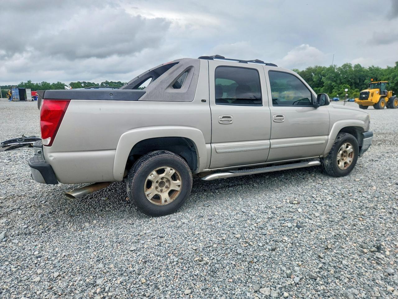 2005 Chevrolet Avalanche C1500 Серебряный vin: 3GNEC12Z35G172094
