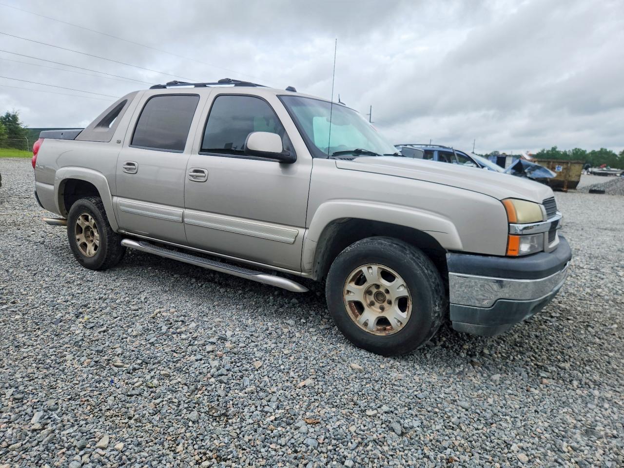 2005 Chevrolet Avalanche C1500 Серебряный vin: 3GNEC12Z35G172094