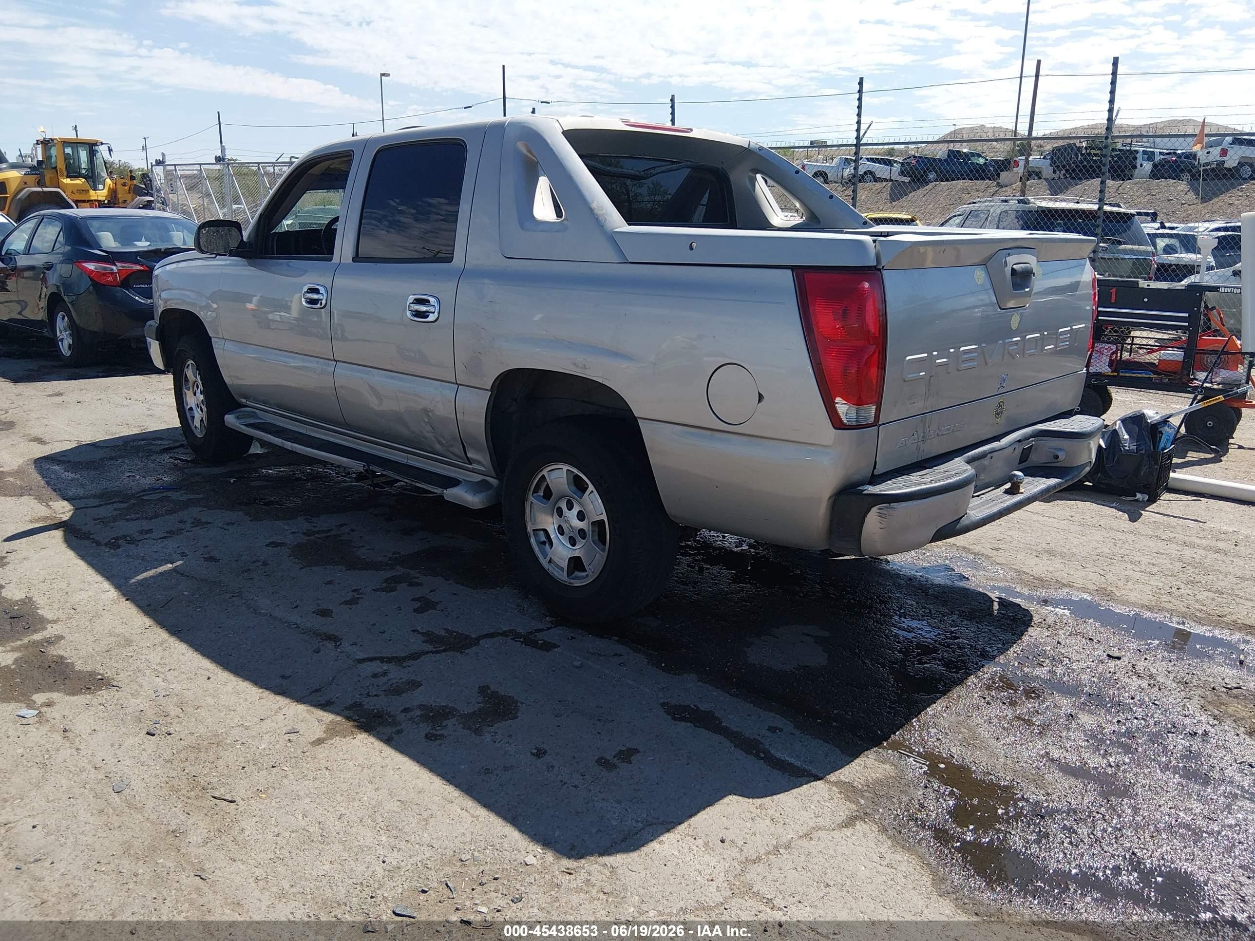 2005 Chevrolet Avalanche 1500 Ls Beige vin: 3GNEC12Z45G151271