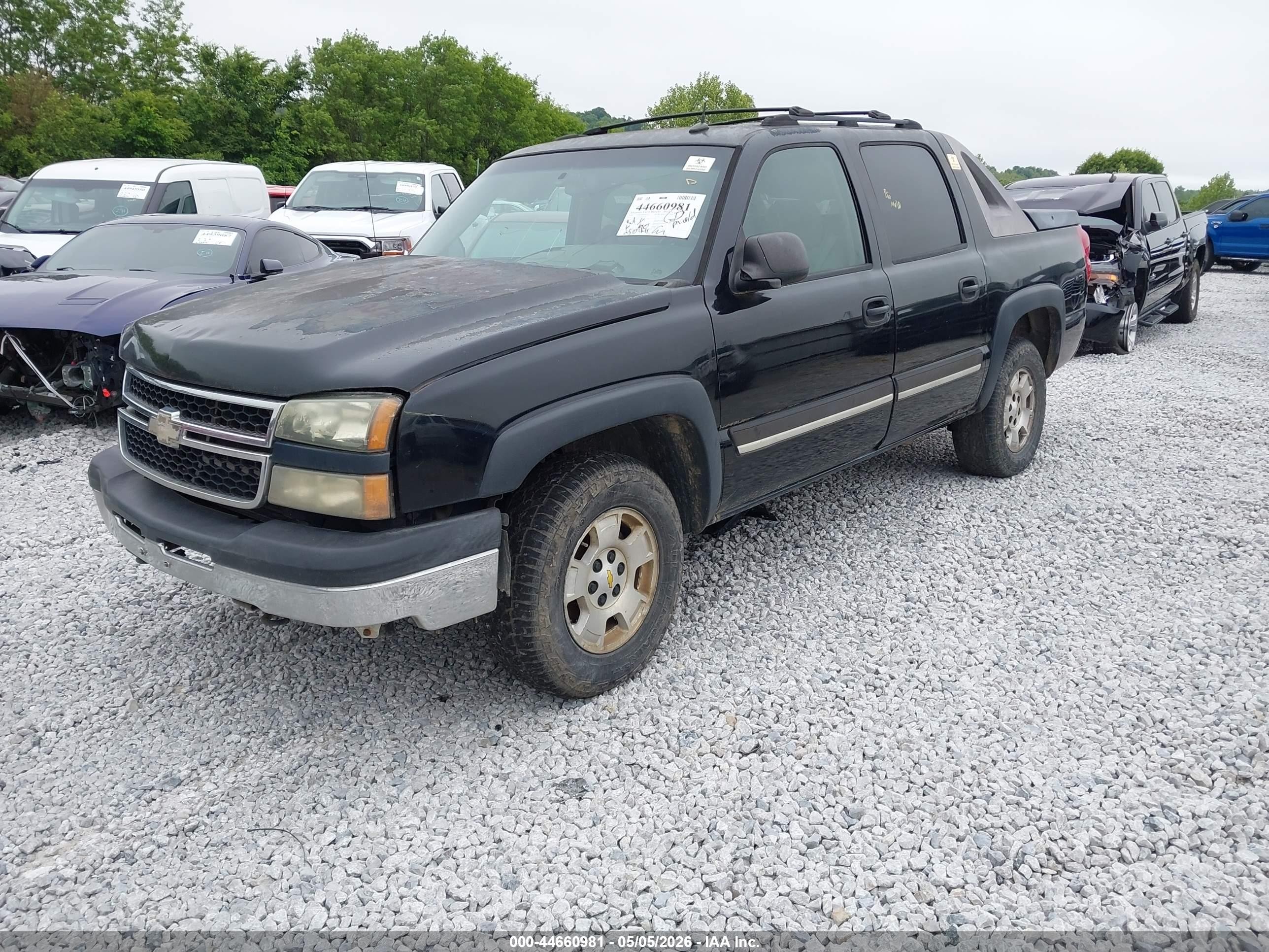 2005 Chevrolet Avalanche 1500 Z66 Black vin: 3GNEC12Z55G204723