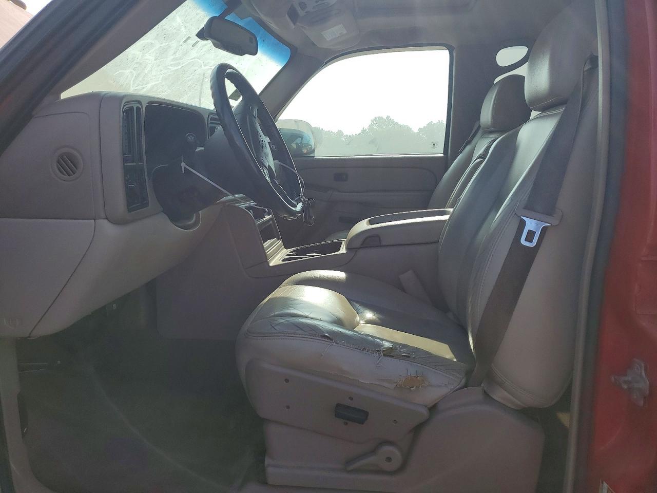 2005 Chevrolet Avalanche Red vin: 3GNEC12Z55G207038