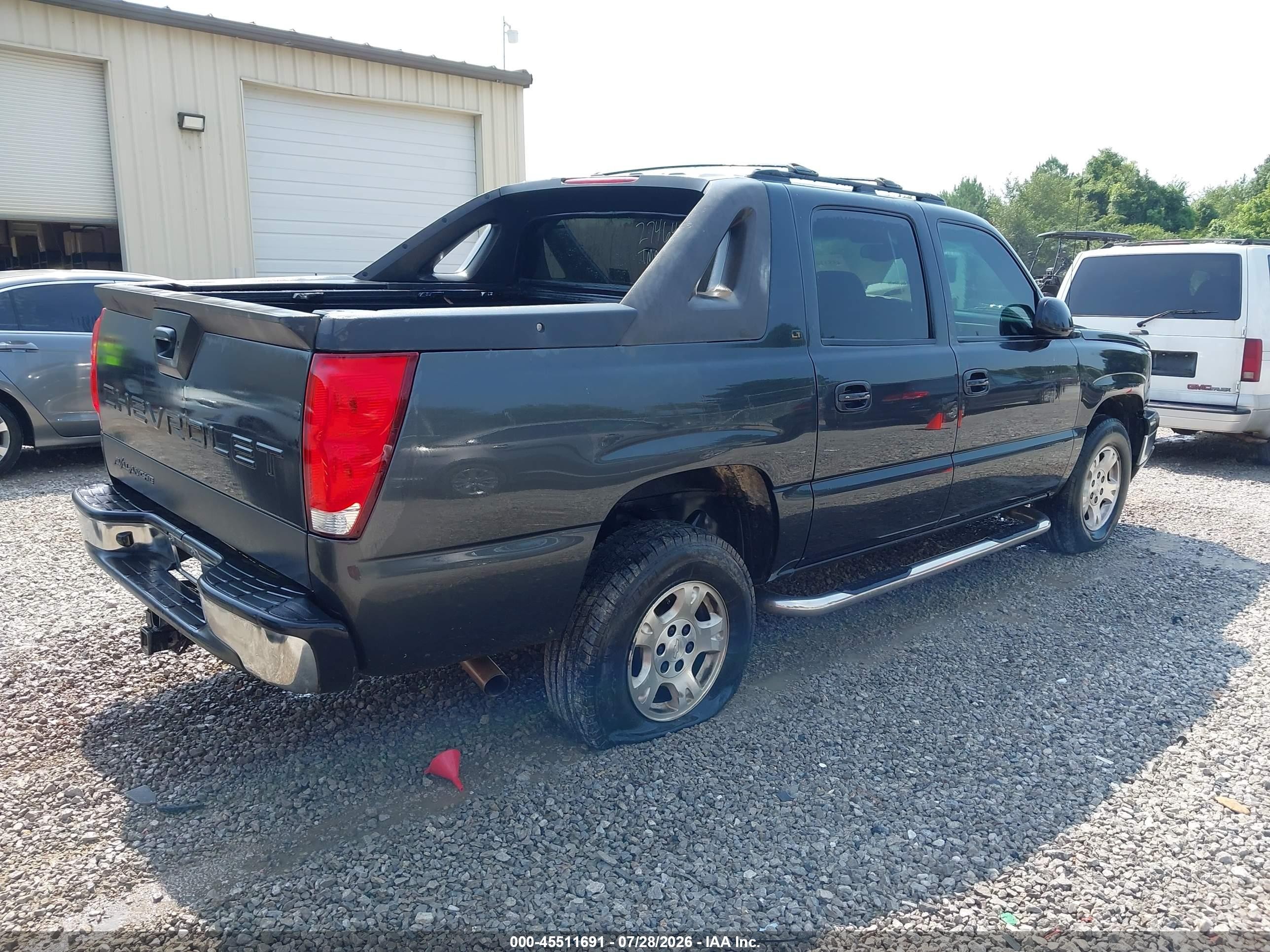 2005 Chevrolet Avalanche 1500 Z66 Gray vin: 3GNEC12Z55G274643
